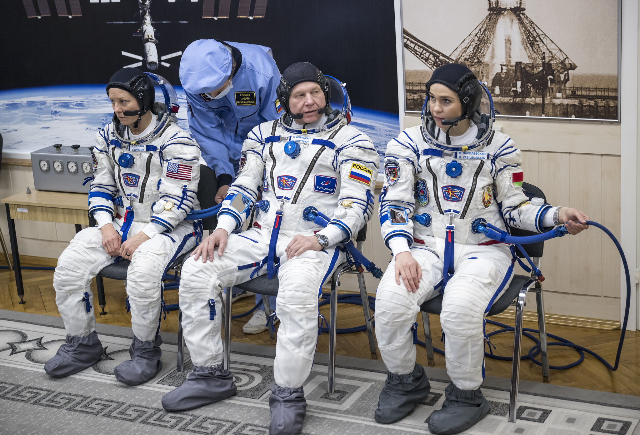 Soyuz launches 3 new crew members to ISS on its 71st flight