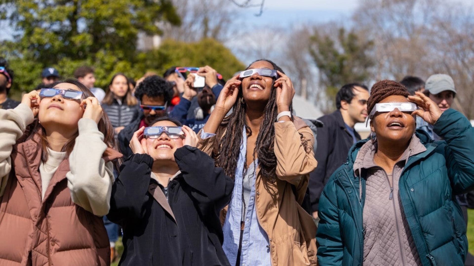 Photos: Total solar eclipse leaves North Americans in awe - Interesting ...