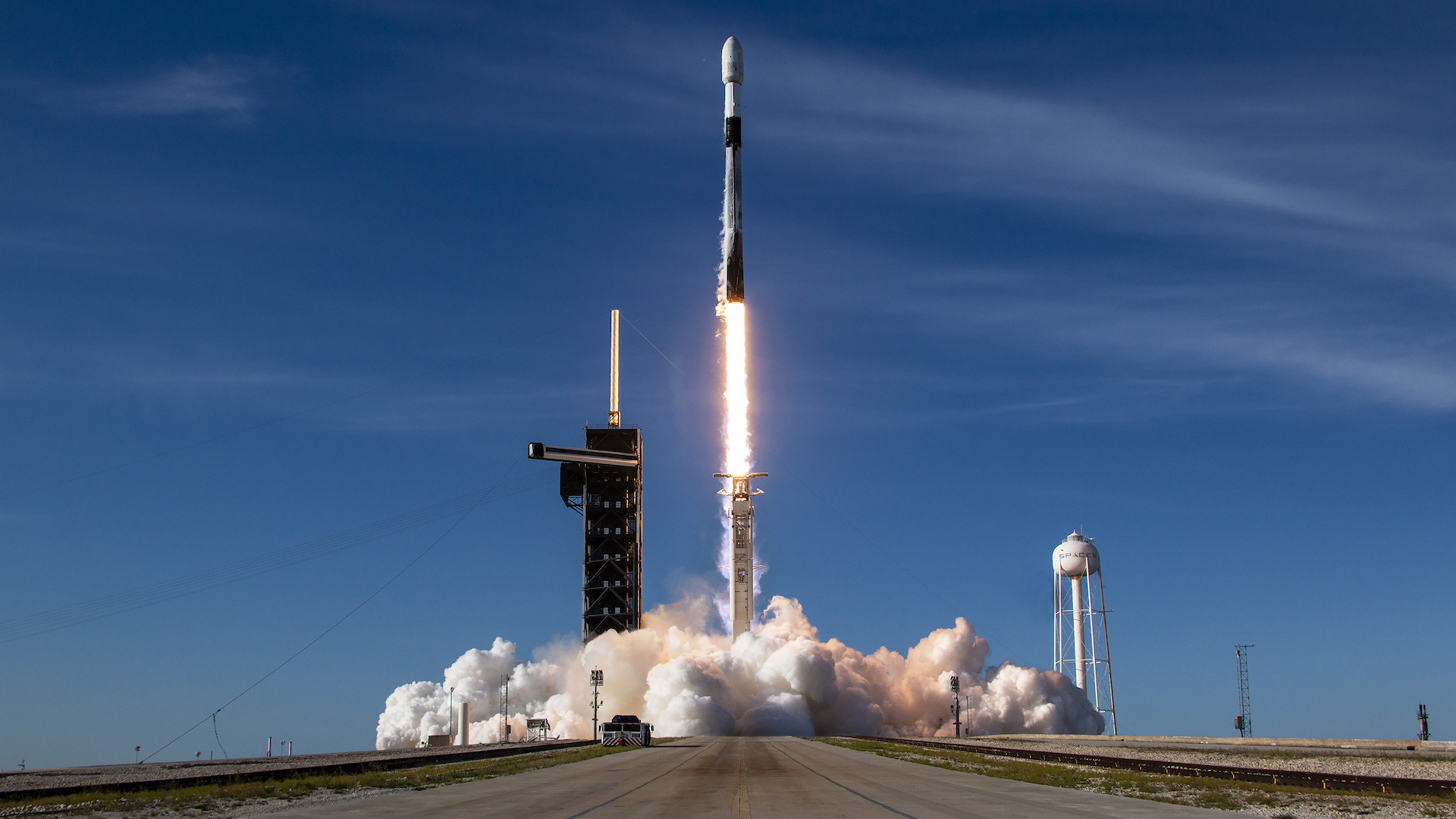 SpaceX launches 2 rockets in 4 hours, set to break records in 2024