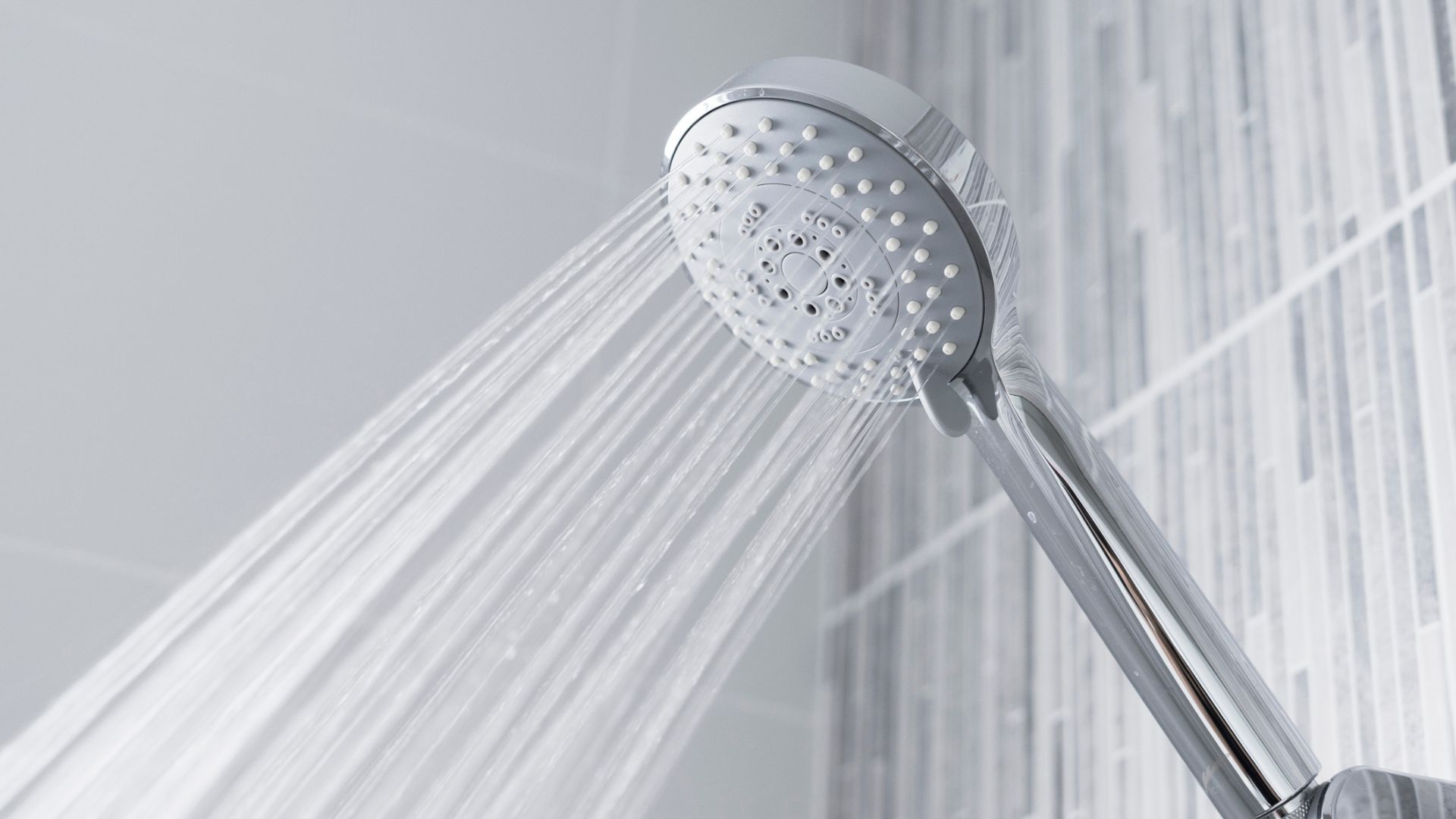 Old physicist discovers new oscillation mode in shower