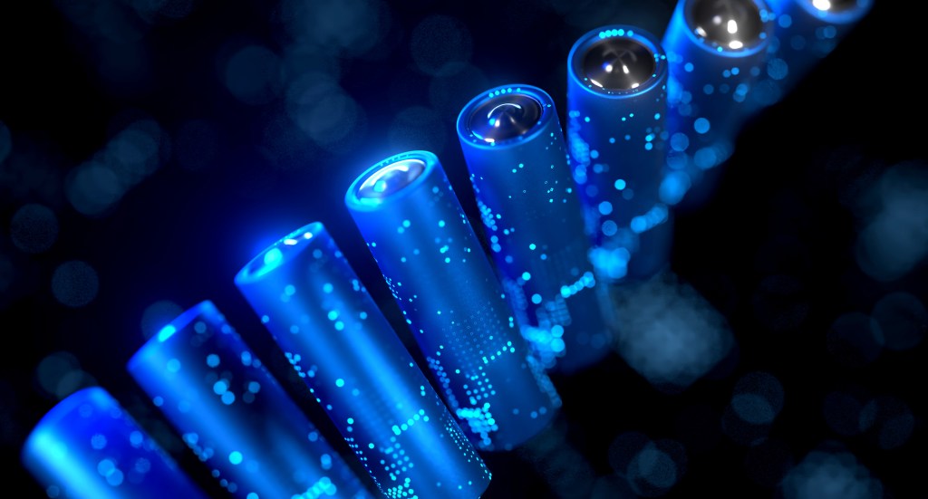 Iron-based catalyst helps zinc-air batteries power devices without precious metals