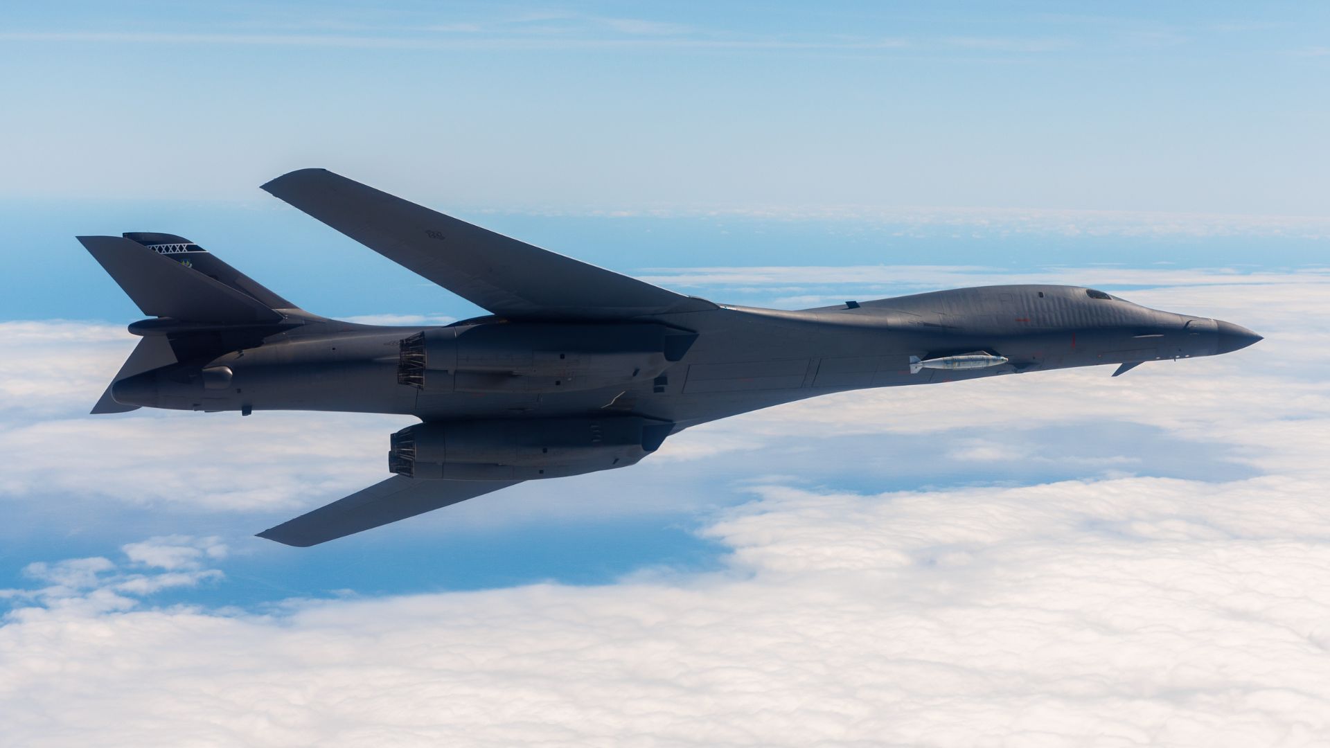 Photos: Boeing’s Pylon Enhances US B-1B Bomber’s Kinetic Punch ...