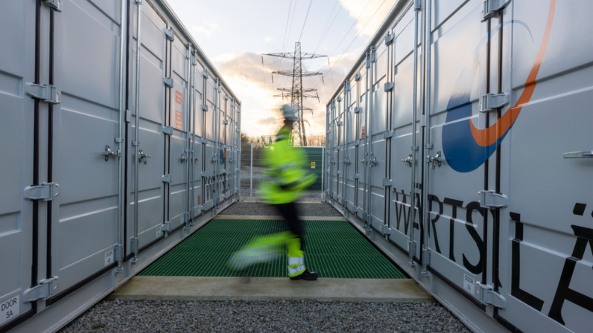 Container-shaped grid-level energy storage system is the smartest yet