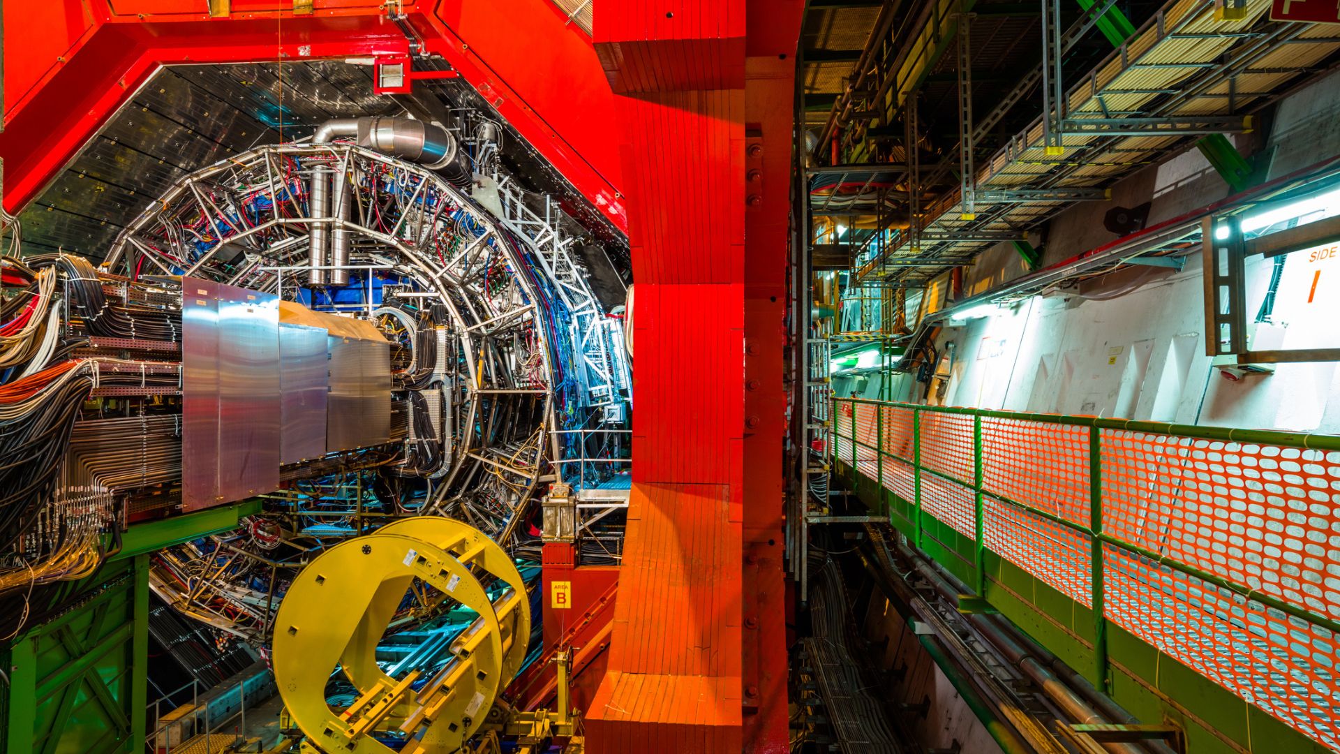 Massive Hadron Collider’s ATLAS reveals entanglement in pairs of peak quarks