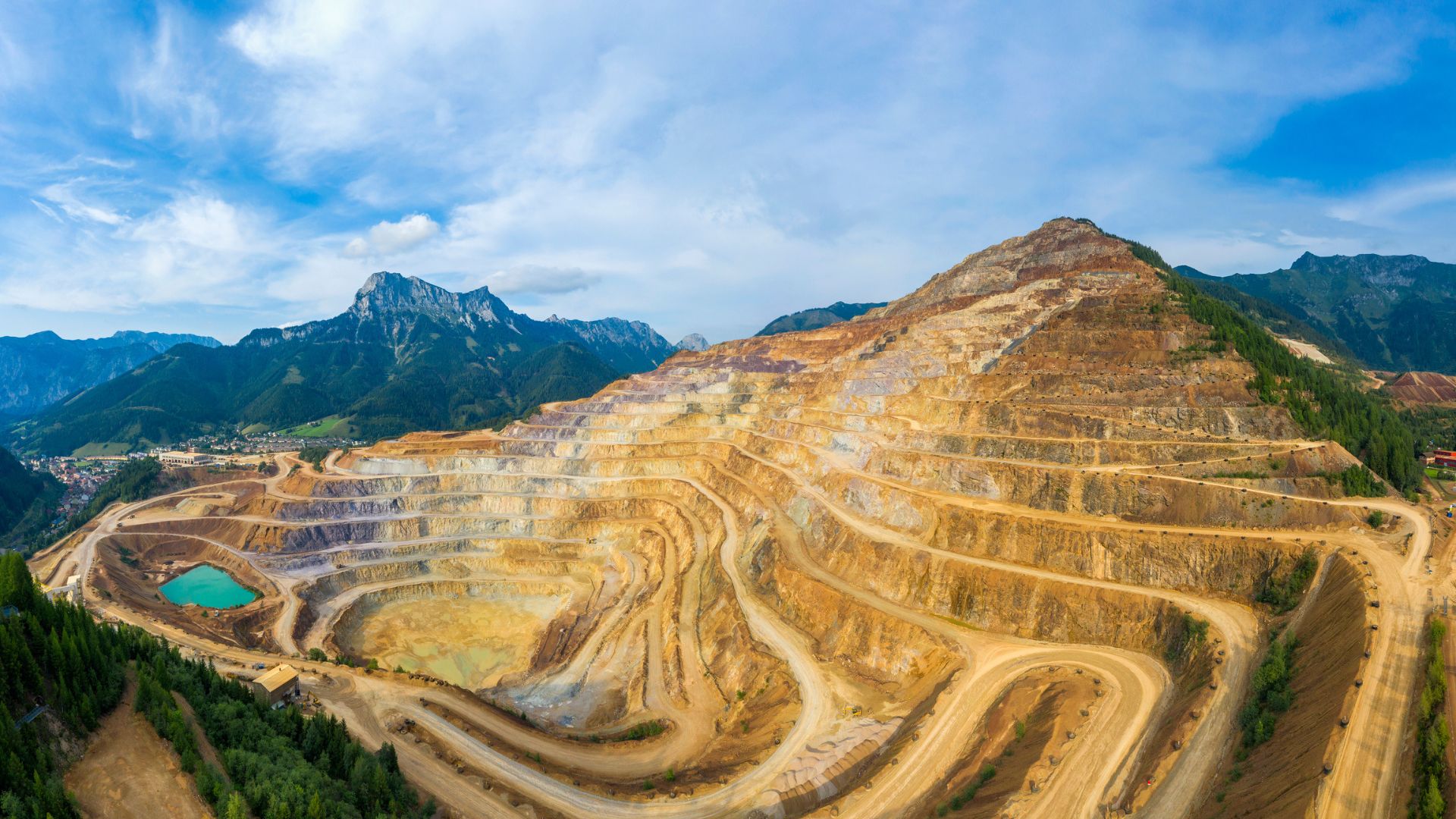 1,000 tons of gold deposit that’s largest in world discovered in China