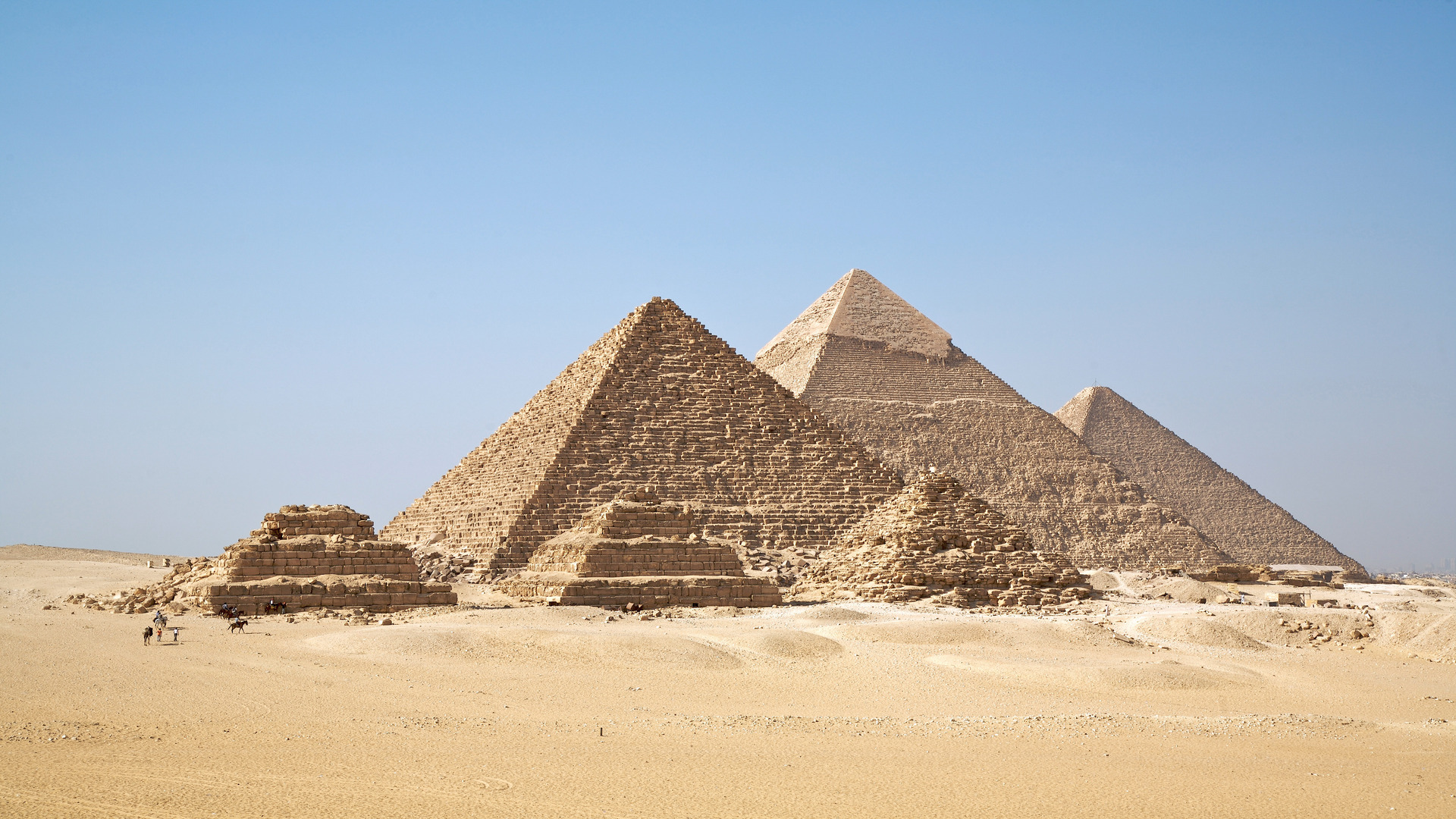 Experts contest claim of secret city buried deep beneath Giza pyramid