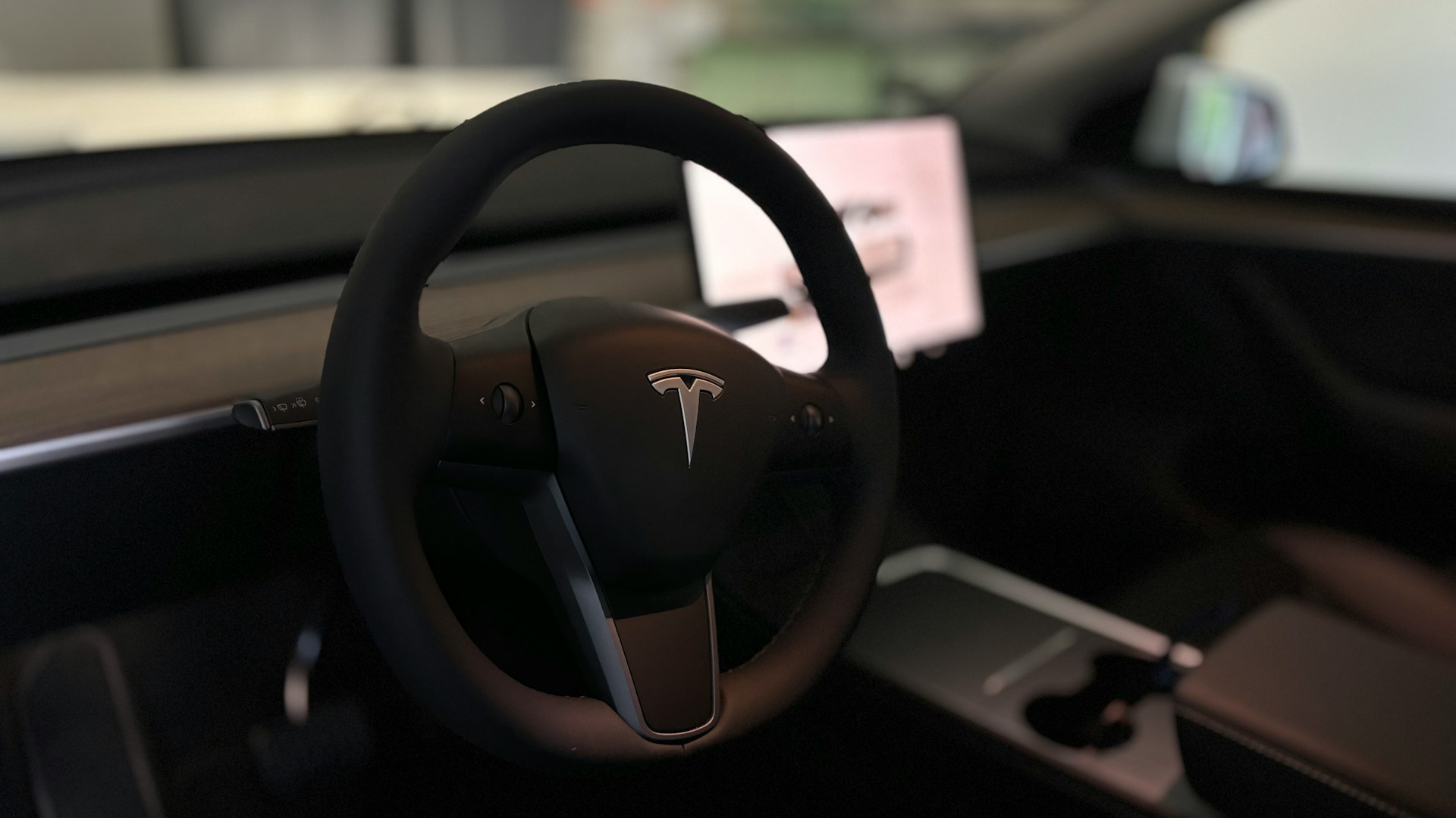 Can Tesla’s self-driving AI survive China’s real-world chaos?