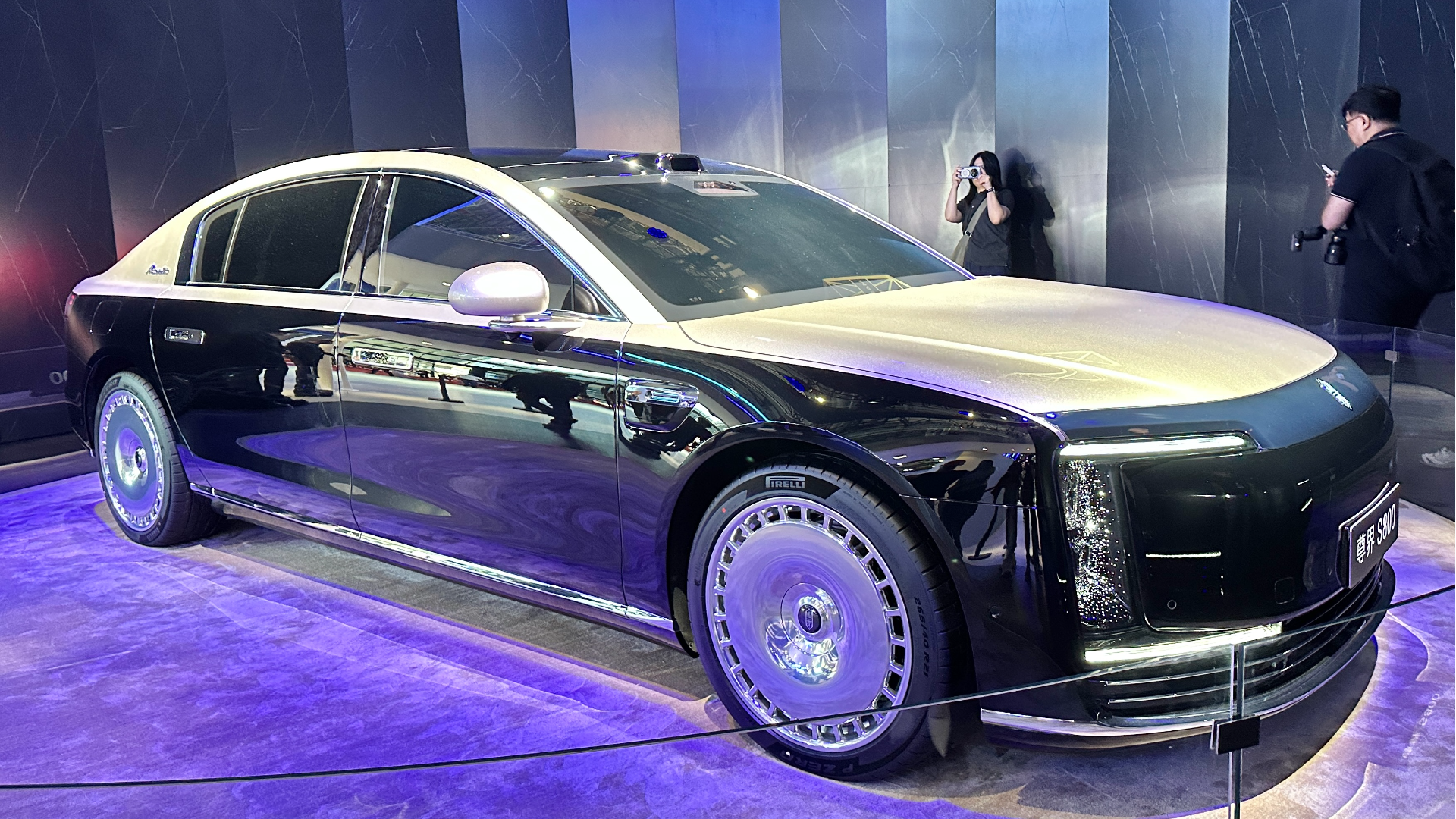 Chinese firm's EV offers 830-mile range, charges 10-80% in 12 mins