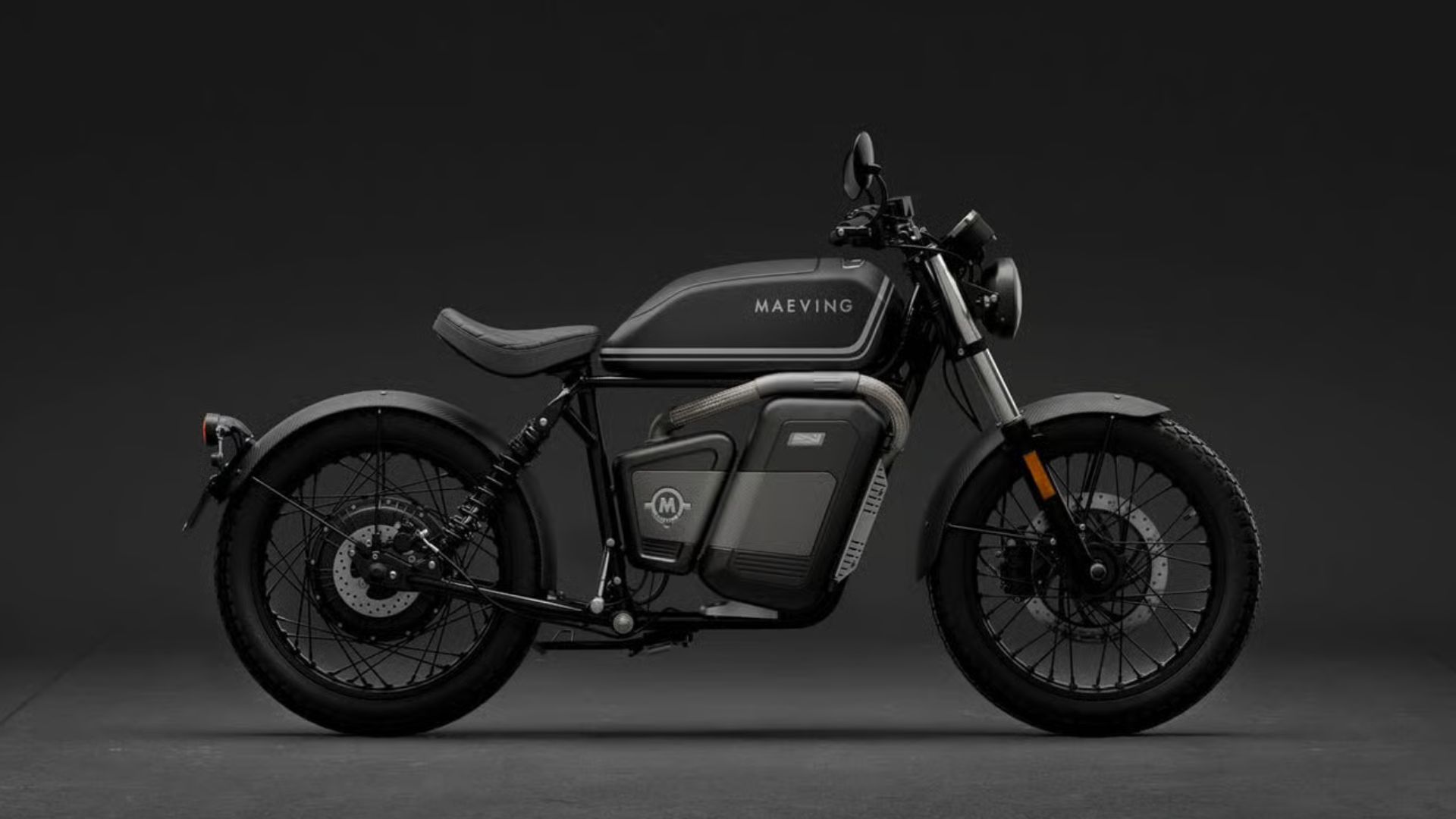 Photos: Maeving unleashes all-black 90-mile range electric café racer
