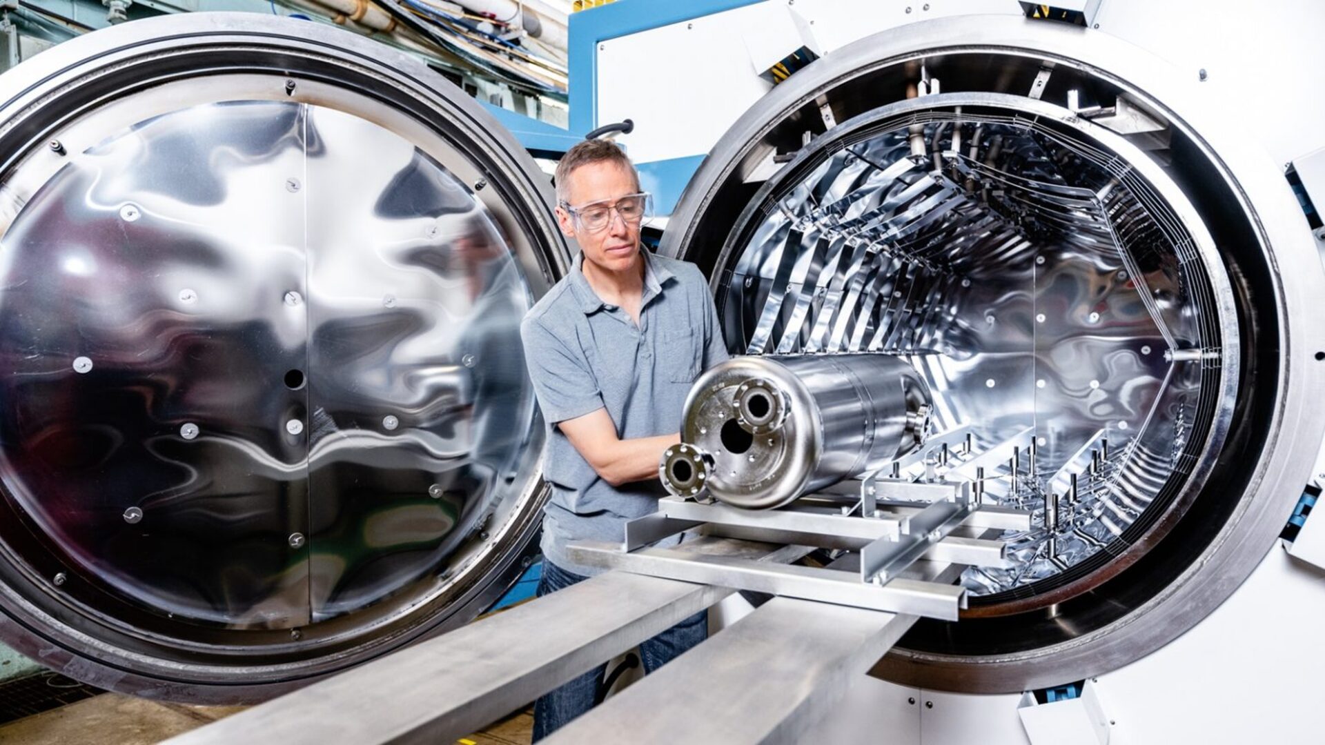 US to shrink nuclear waste with compact particle accelerator tech