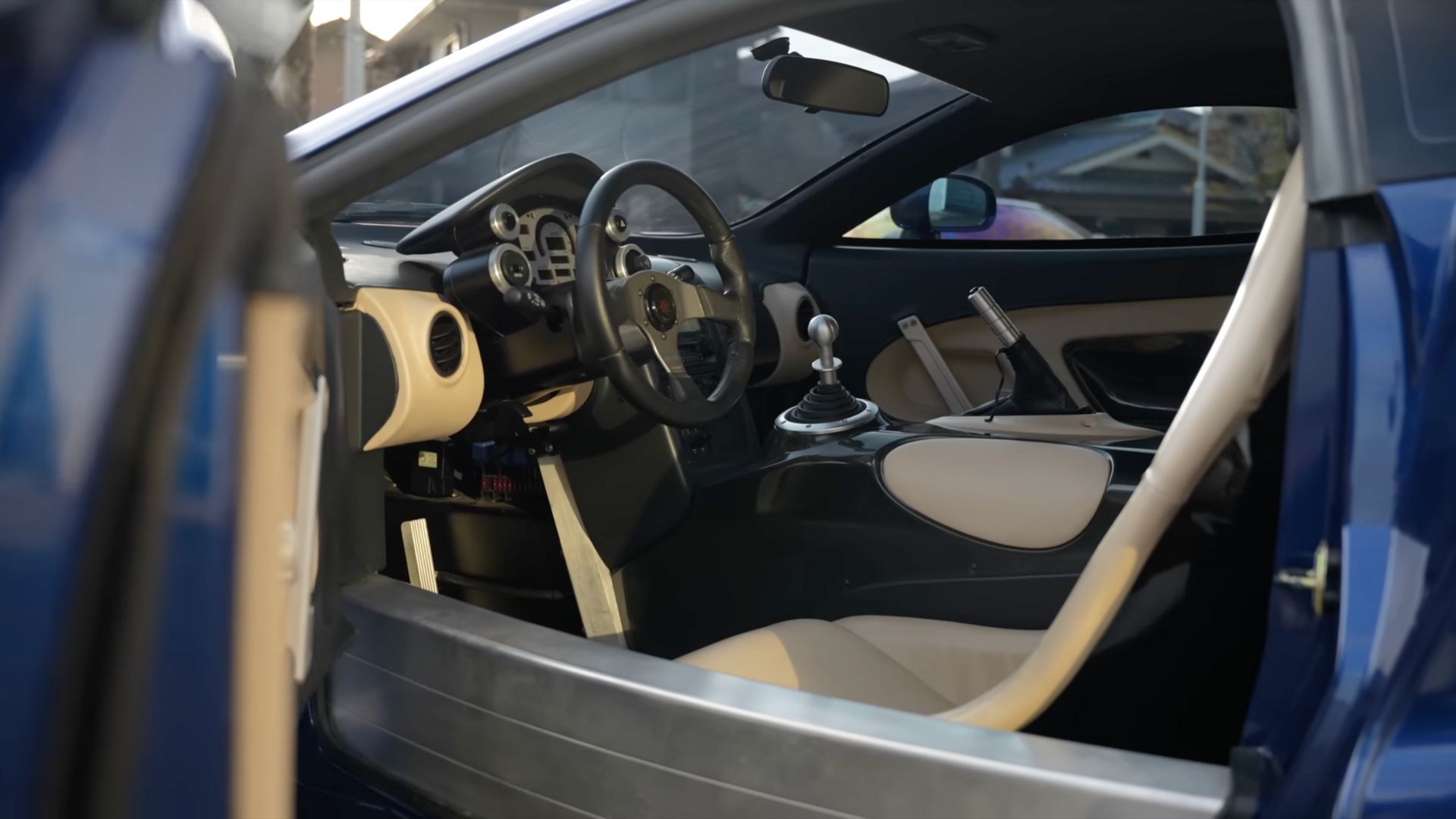 Rare 210 mph-speeding Japanese supercar from 2001 resurfaces again