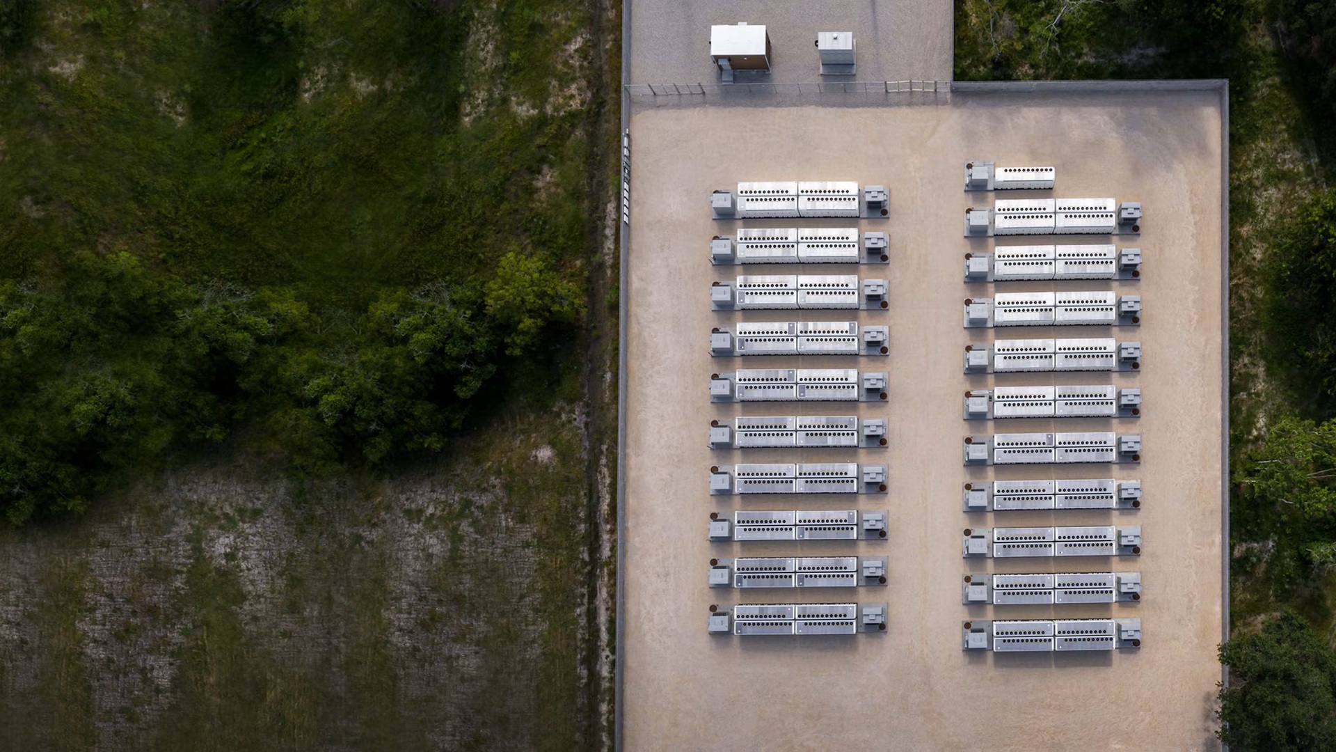 Tesla sẽ xây dựng nhà máy pin lưới điện lớn nhất Trung Quốc trong thỏa thuận trị giá 556 triệu USD
