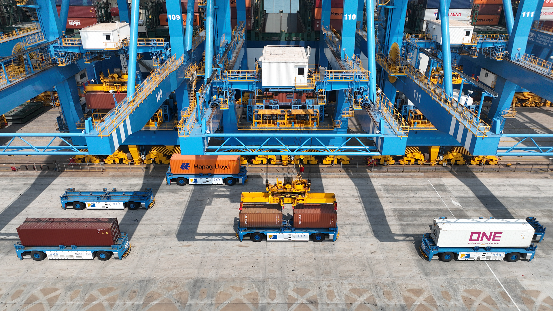 China's autonomous trucks are powering the next generation of smart ports