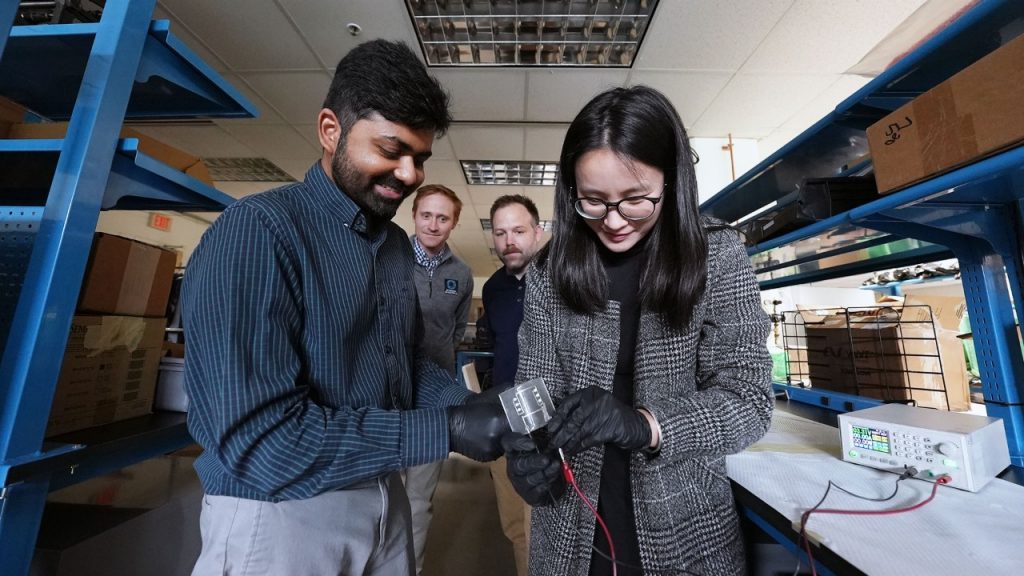 Novel self-healing circuit board could solve world's e-waste crisis