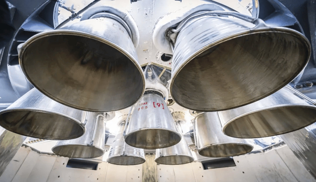 China test-fires reusable rocket with 9 engines to challenge SpaceX