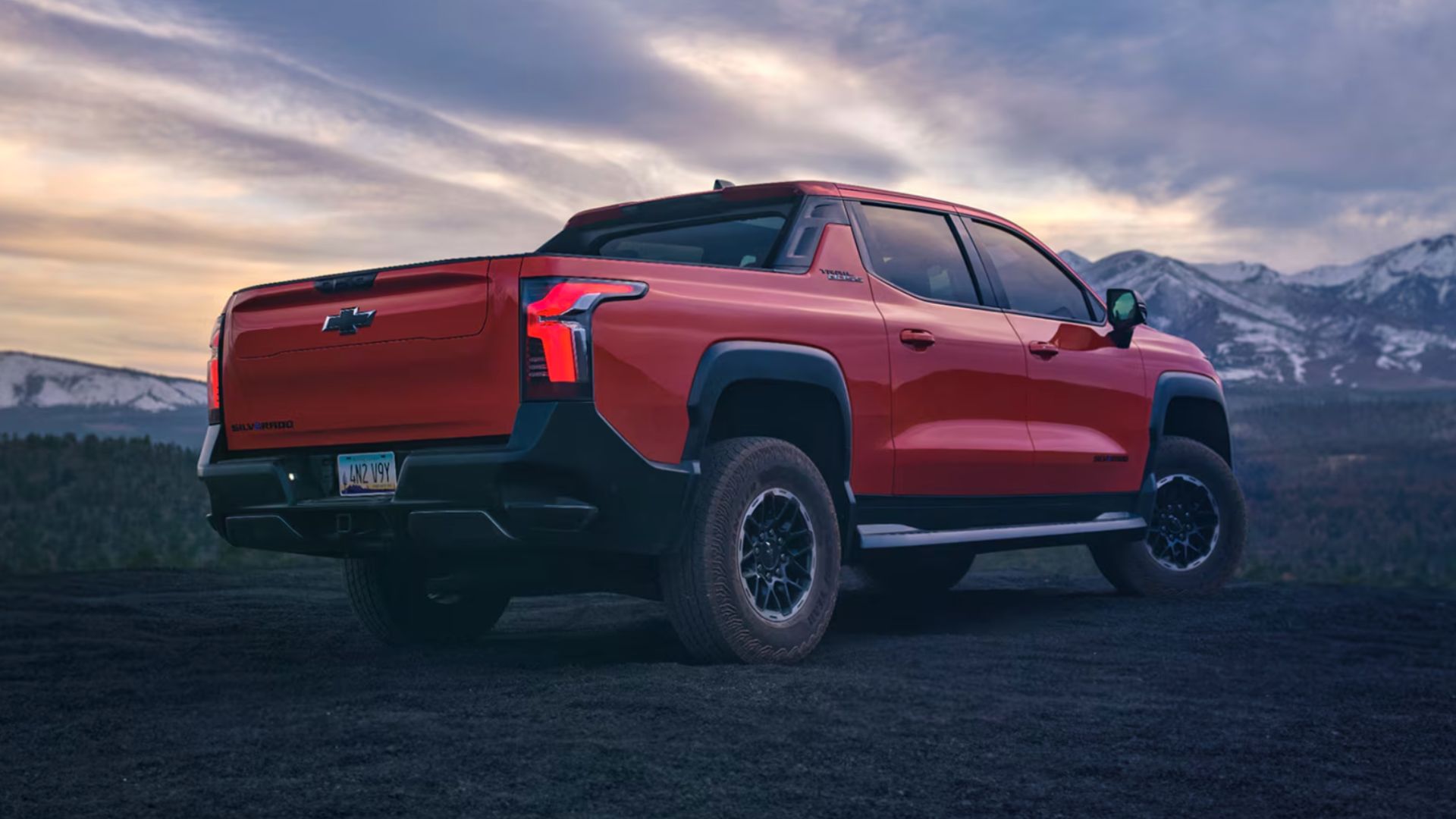 Chevy's 493-mile range powerhouse EV goes 0-60 mph in 4.5 seconds