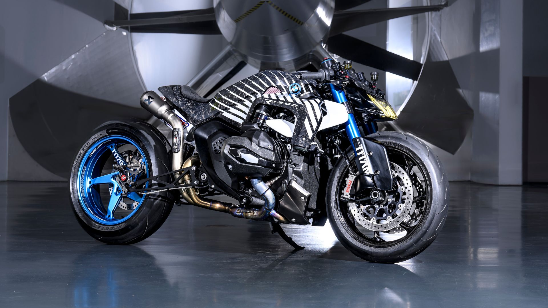 BMW Titan reworks latest street bike into nitrous-fueled drag beast