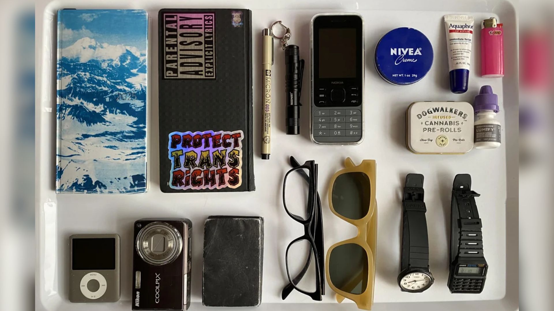 How dumbphones and Y2K nostalgia fuel Gen Z’s retrotech return