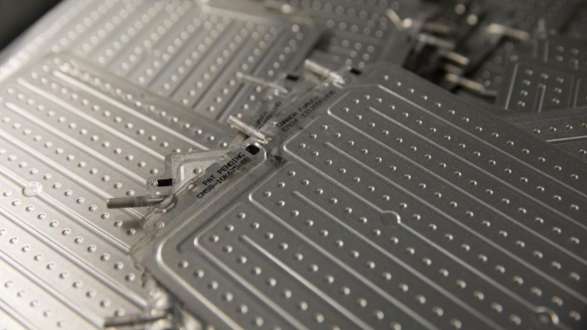 US tech gives dead EV batteries 85% power after 900 charge cycles