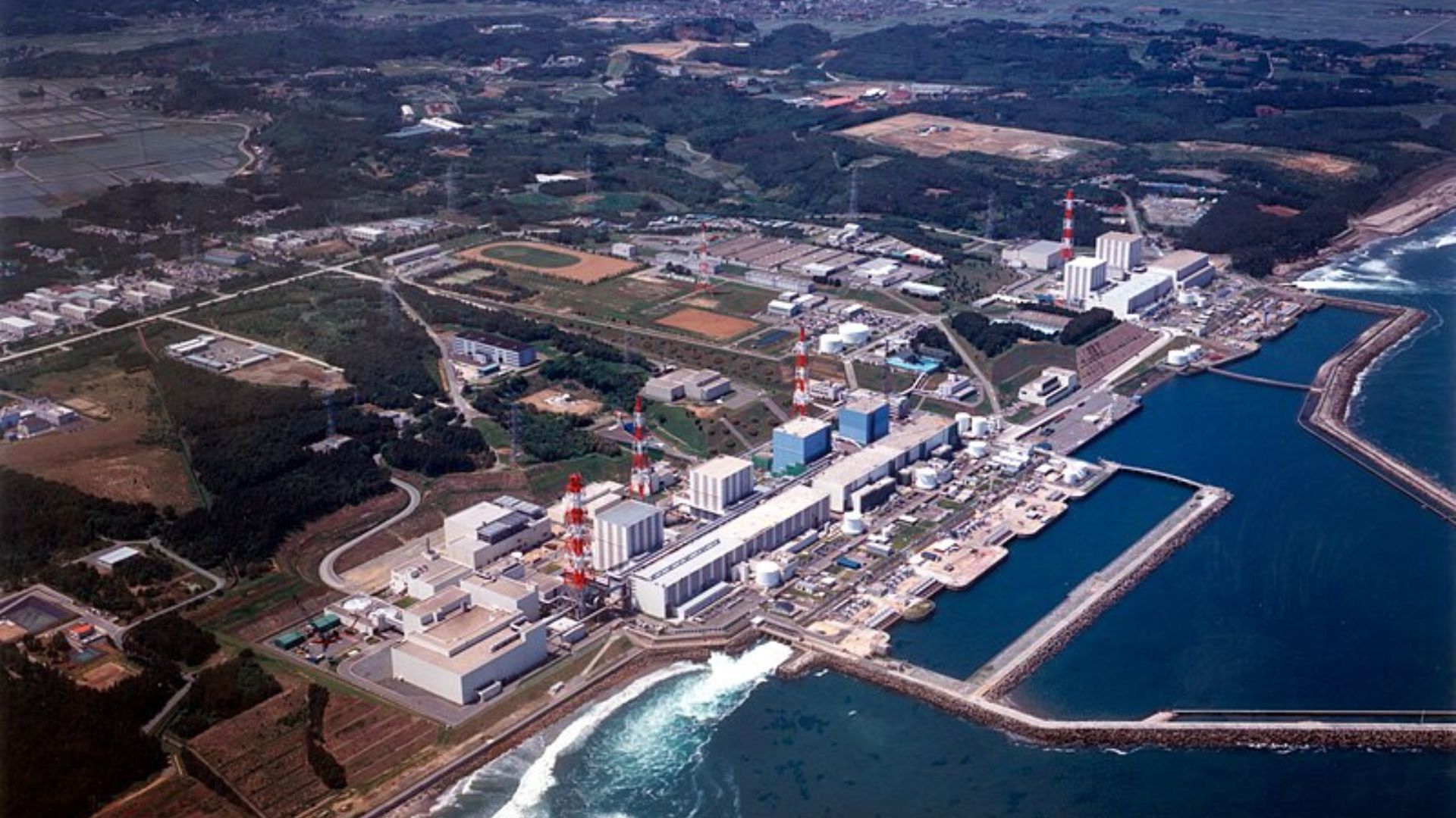 Fukushima's 880 ton nuclear debris removal delayed by up to 15 yrs