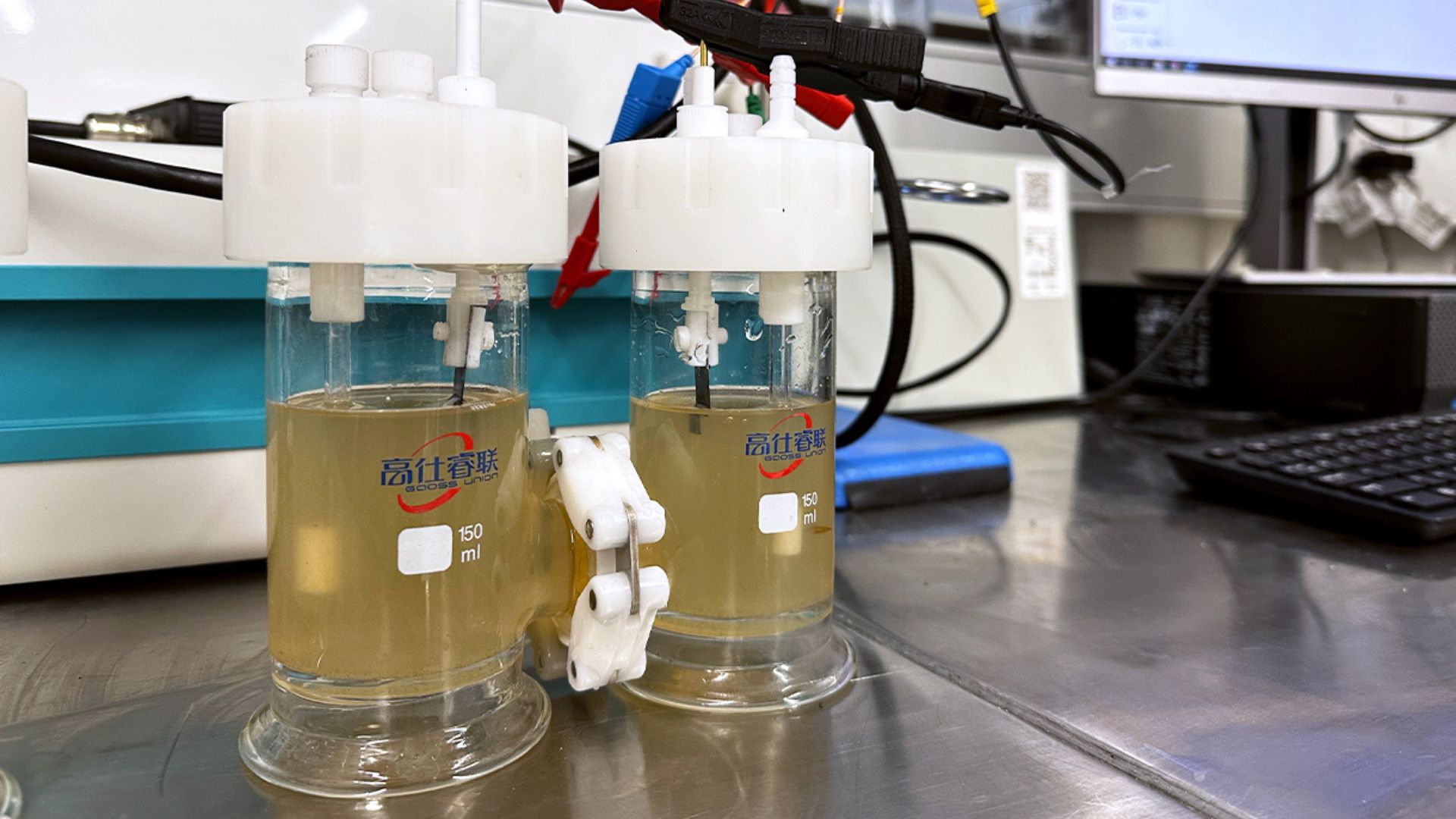 Innovative Green Hydrogen Production from Wastewater and Crop Residue