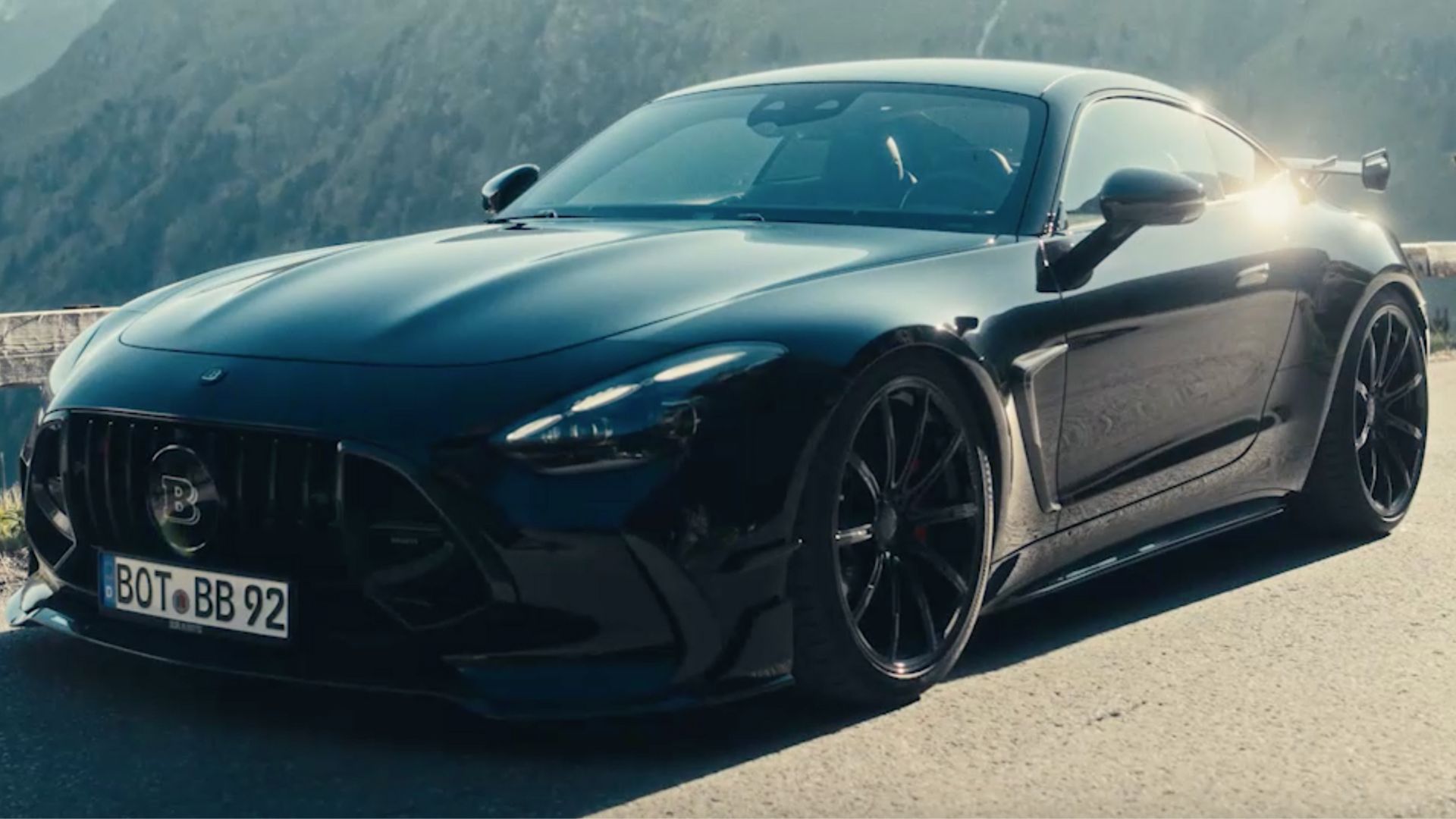 Photos: BRABUS transforms Mercedes-AMG GT 63 into 1,000 hp supercar