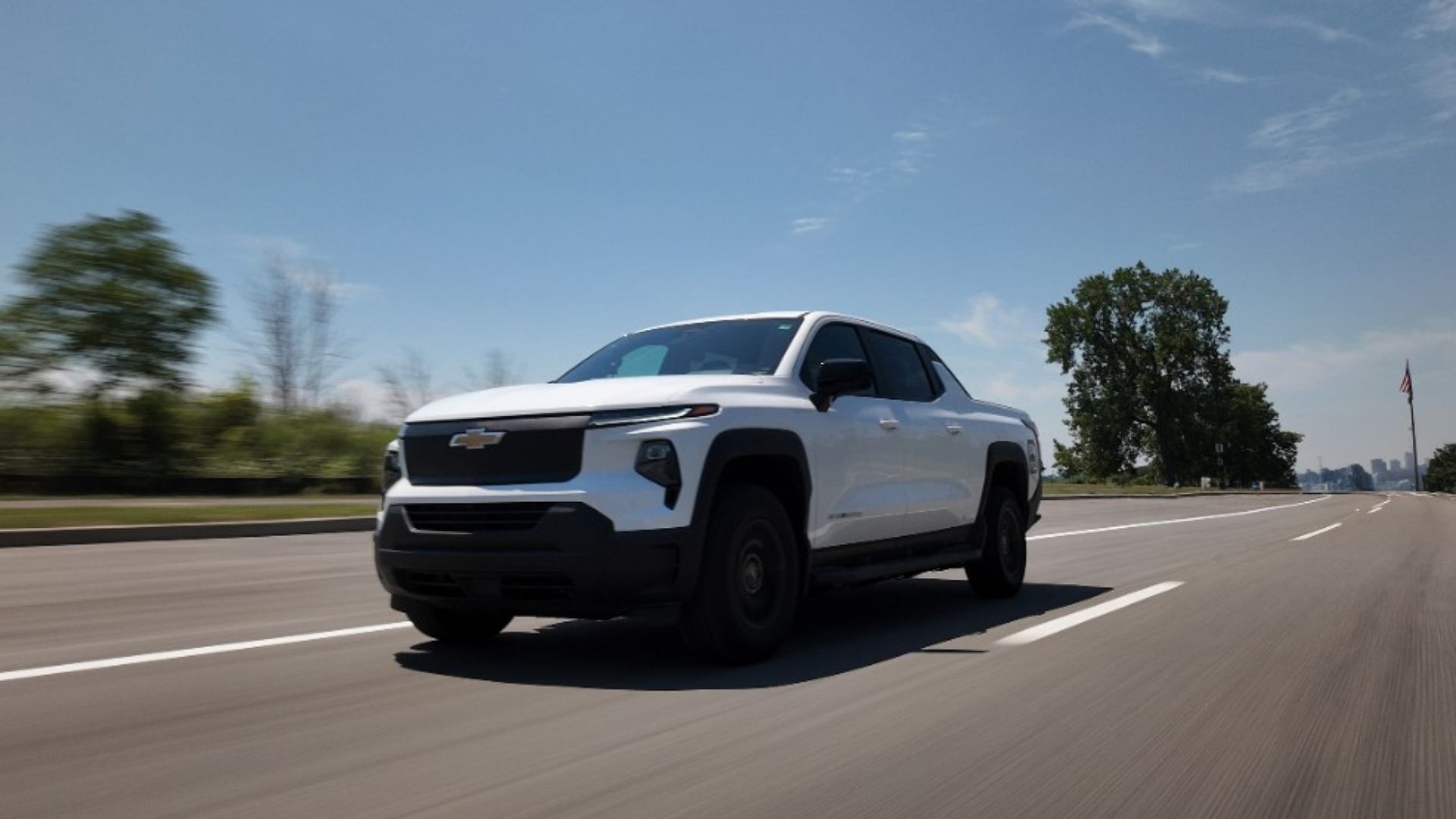 Chevrolet thiết lập kỷ lục thế giới về quãng đường di chuyển của xe điện chỉ với một lần sạc pin duy nhất