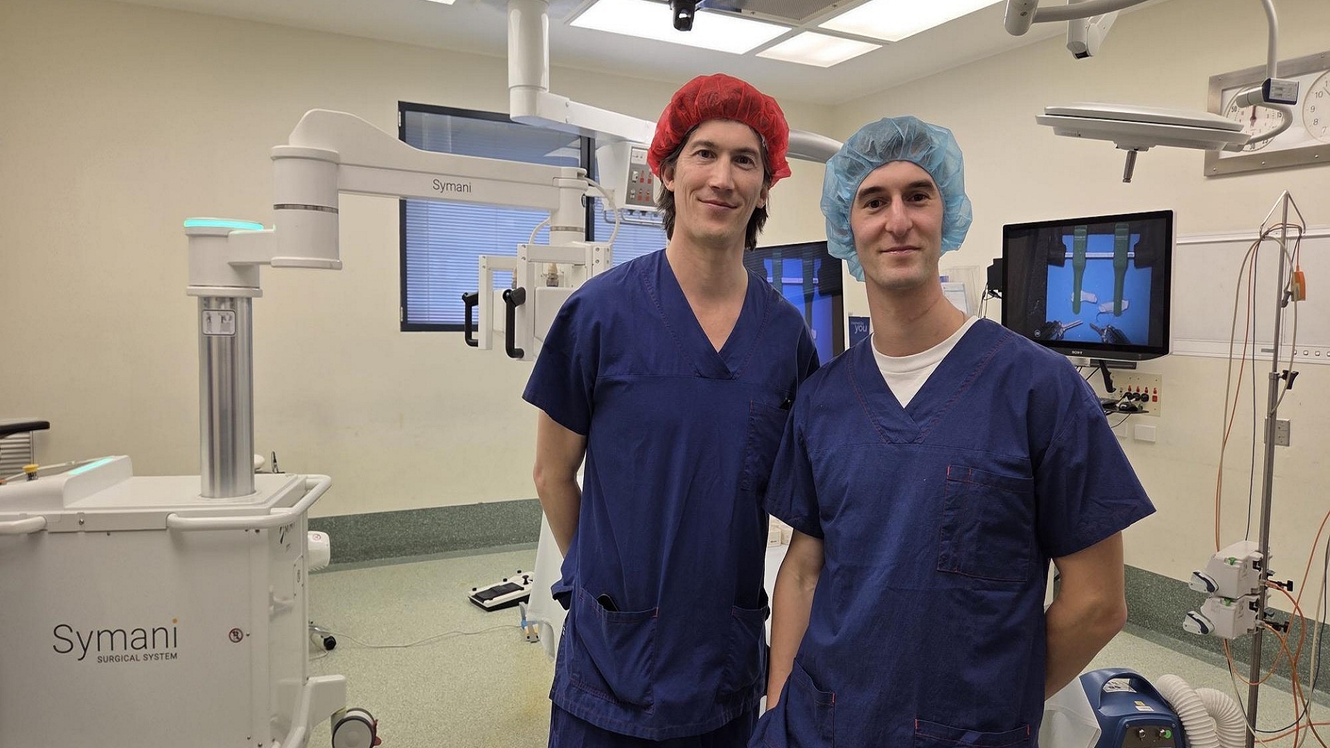 Dual robots in Sydney surgery remove throat tumor, preserve speech