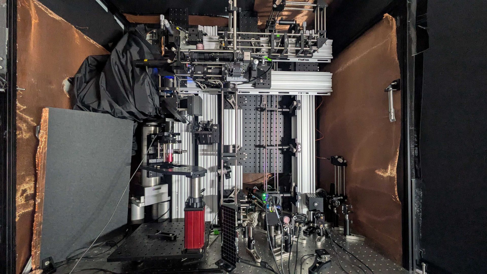 Sound-powered brain imaging sees 5x deeper without altering cells