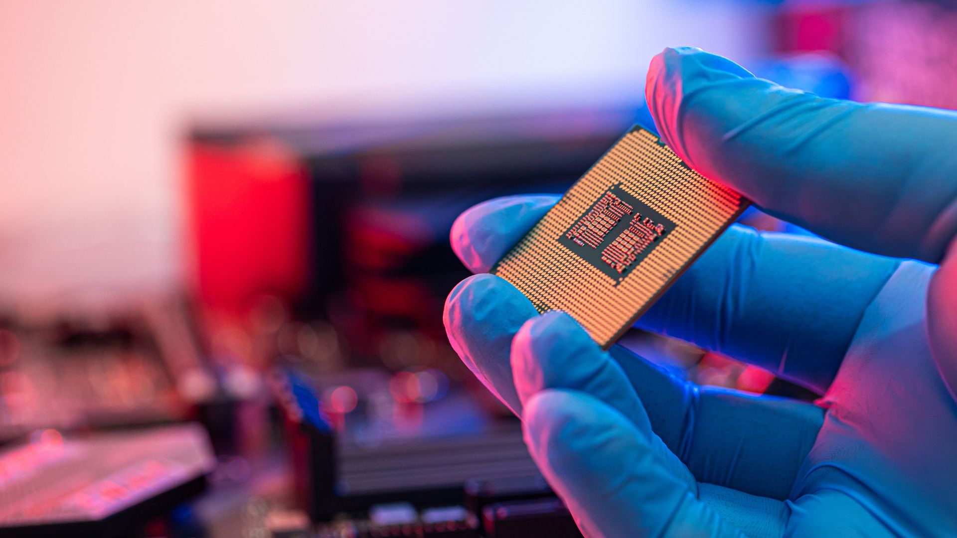 China debuts world’s first 6G chip spanning 0.5–115 GHz with 100 Gbps speeds