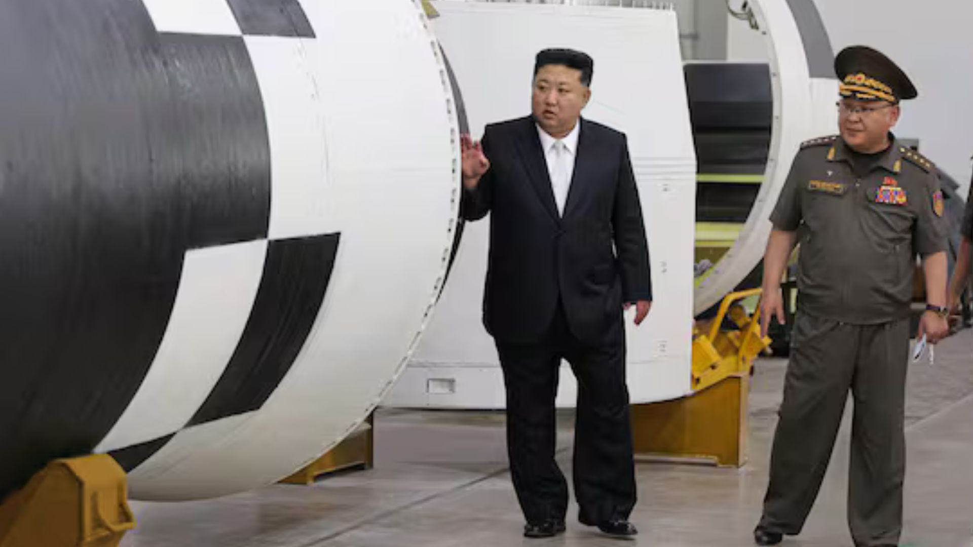 North Korea flaunts new nuclear missile ahead of talks with China, Russia