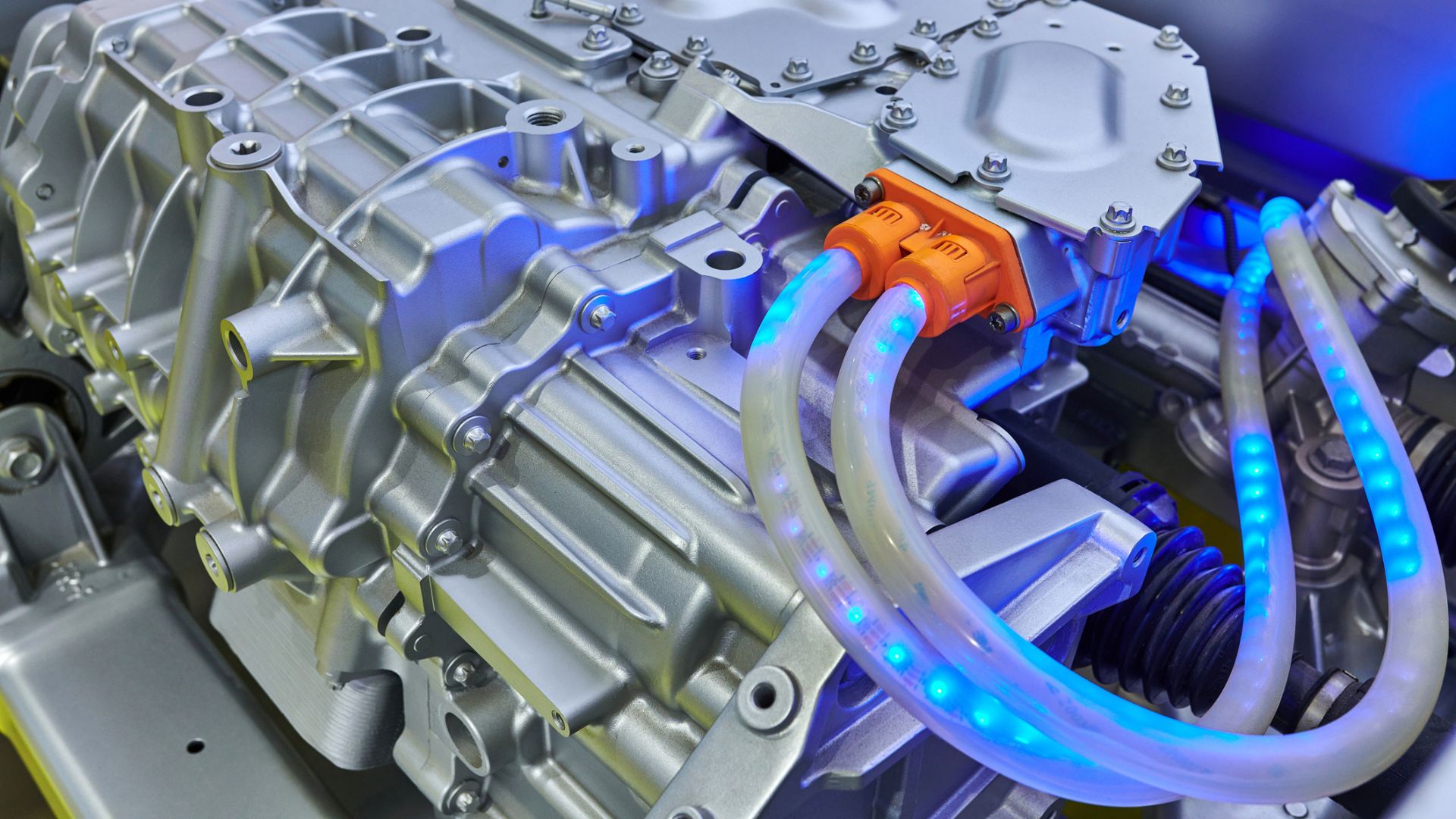 EV thermal fluid helps battery to be charged from 10-80% in ten minutes