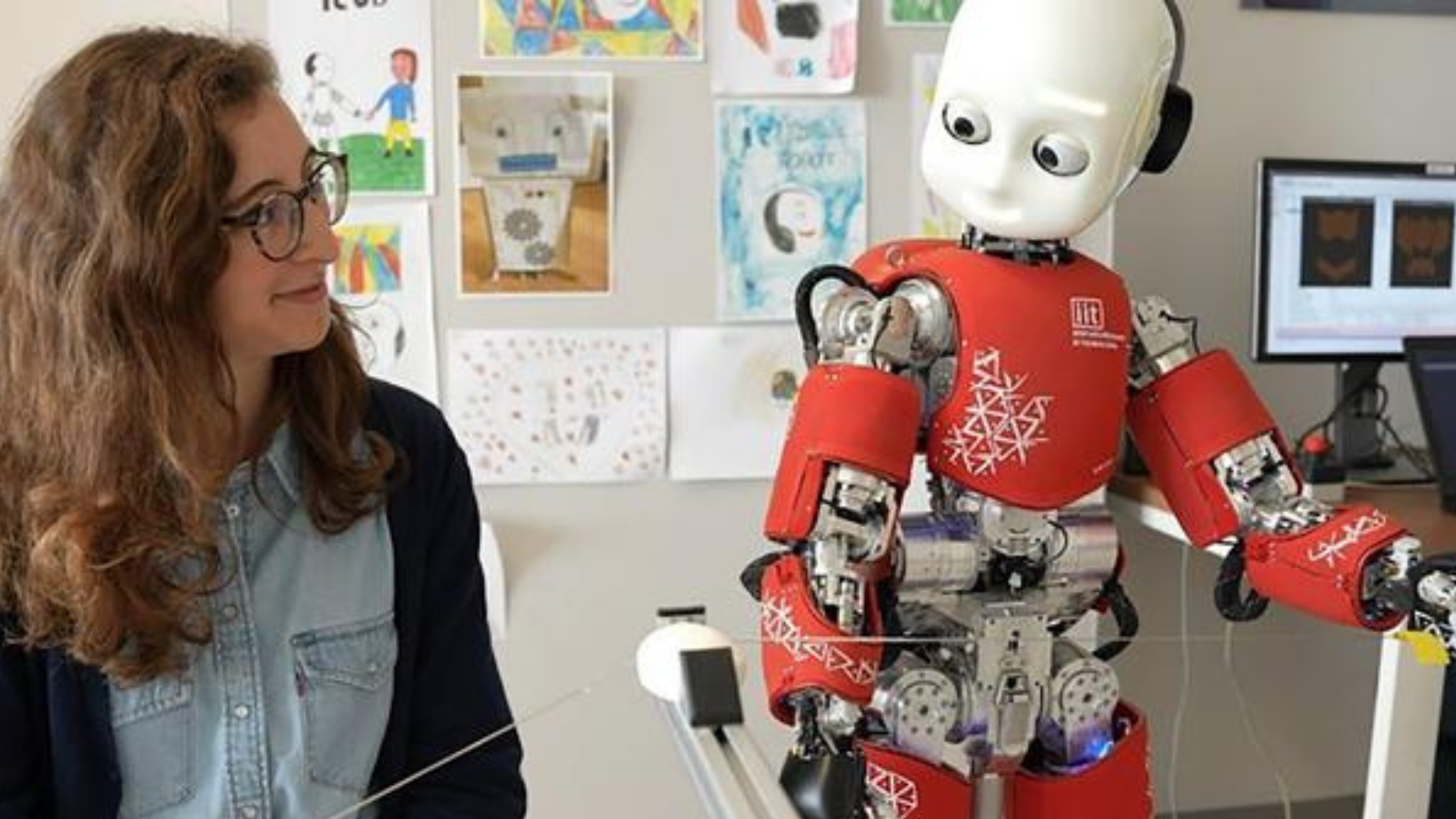 Con người có thể ‘mượn’ tay robot như tay của chính mình, các nhà khoa học phát hiện ra