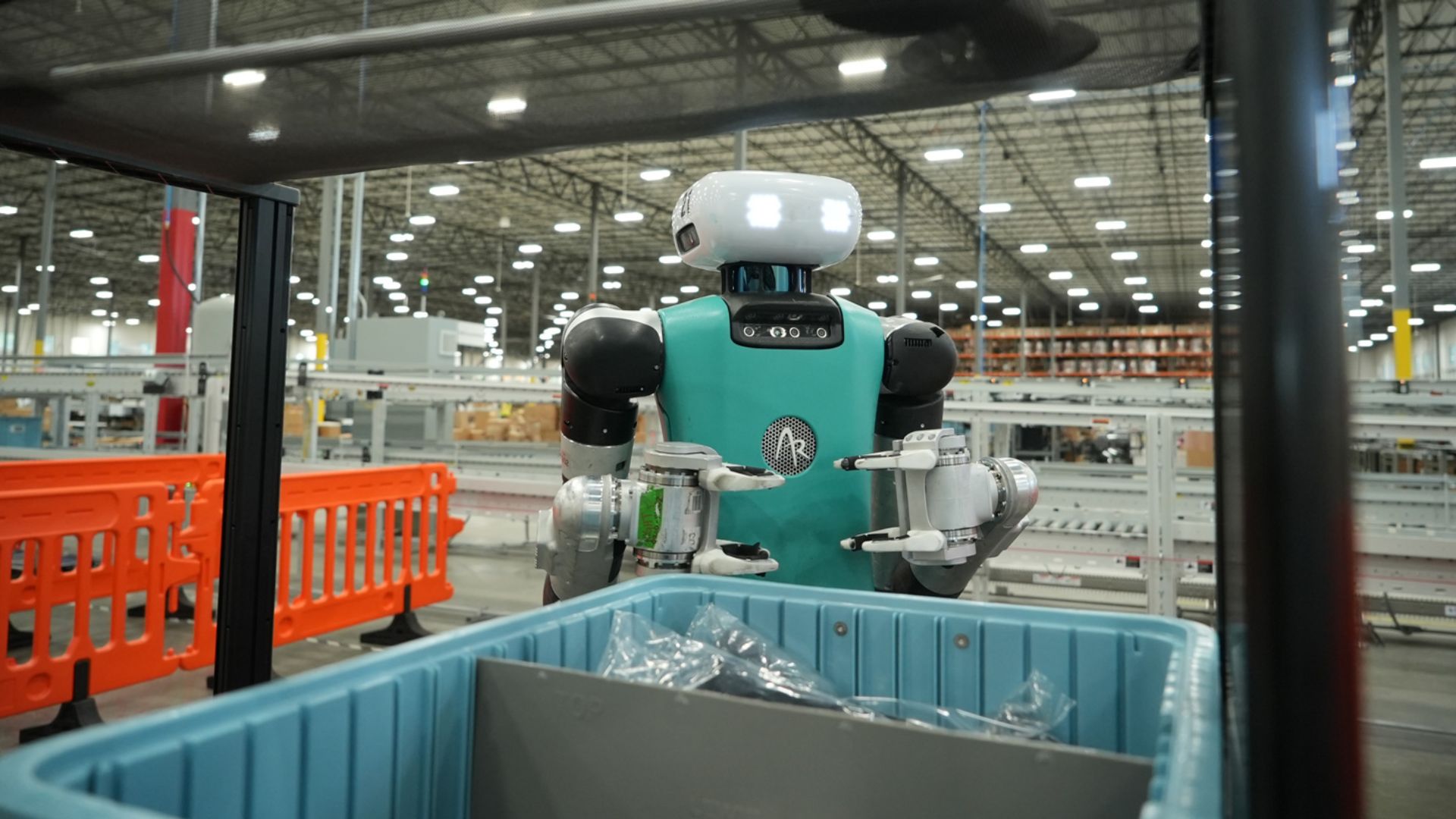 First wave of humanoid robots enters warehouses and shop floors