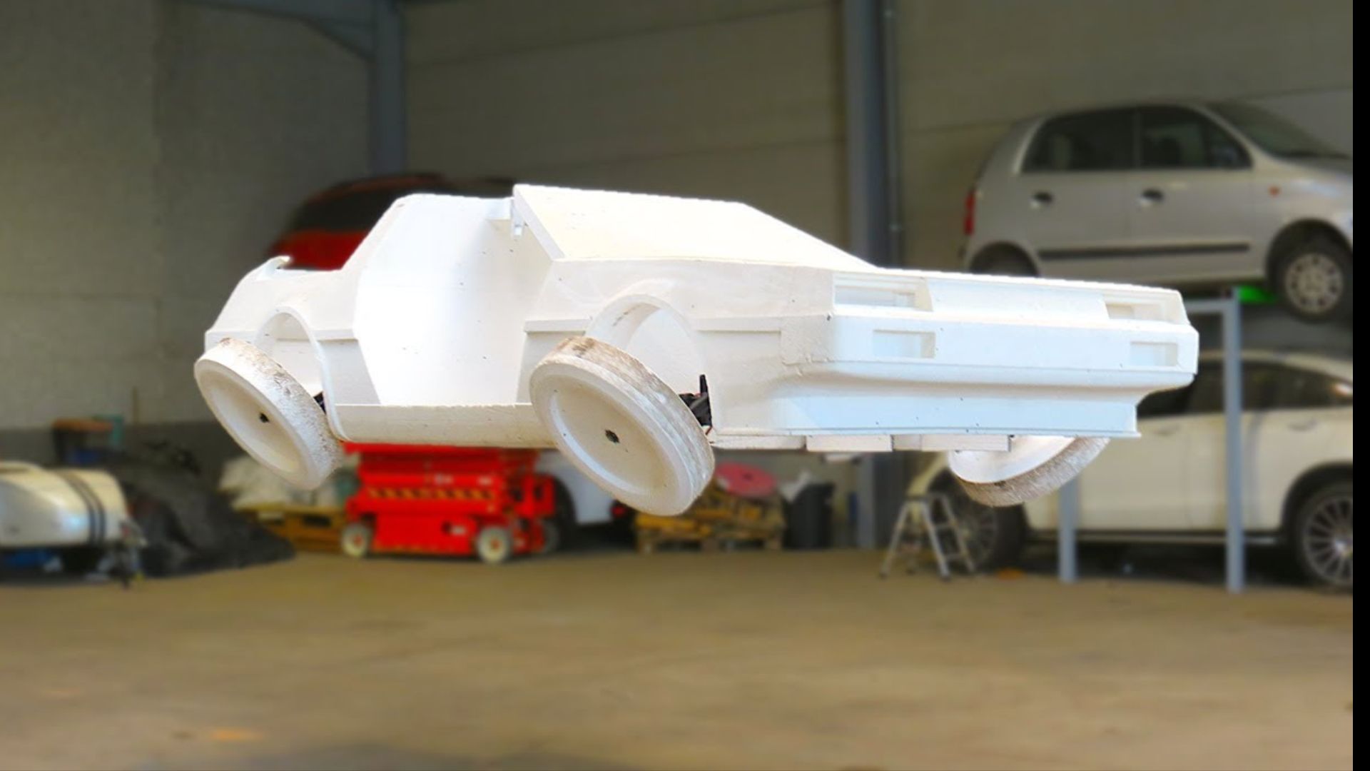 Video: YouTuber makes full-scale DeLorean fly for real in crazy test
