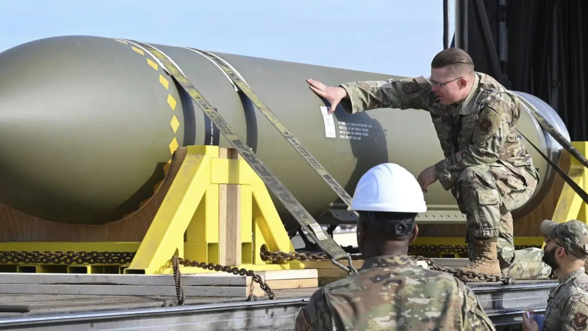 US Air Force taps ARA, Boeing to build prototype next-gen bunker-buster