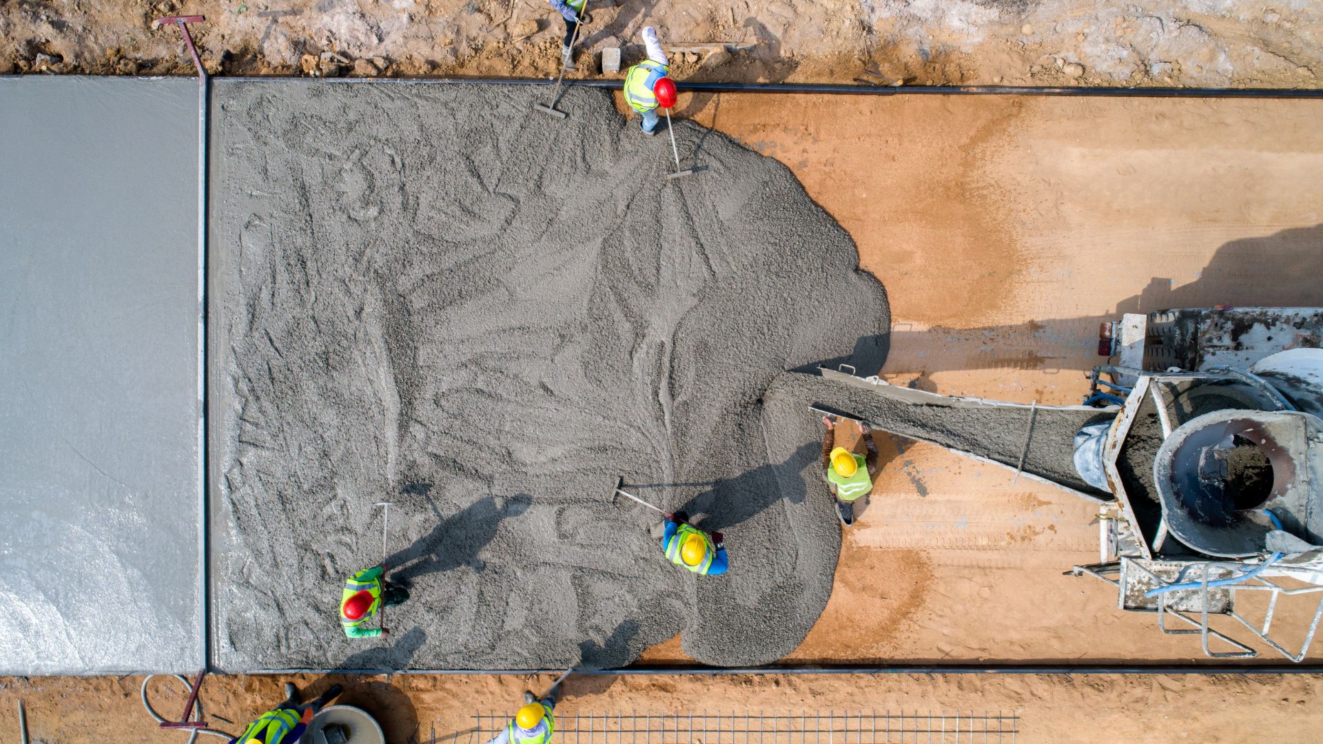 Living cement stores energy and restores capacity when fed nutrients