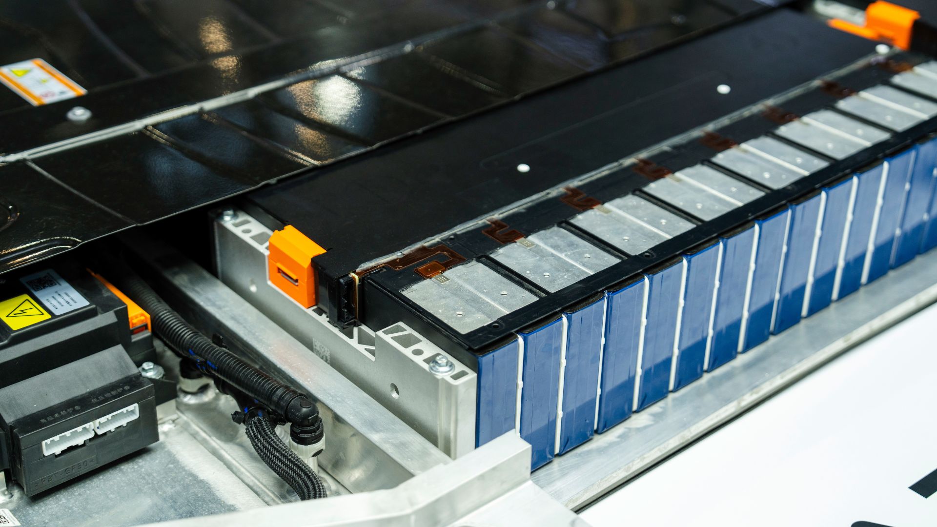 Solid-state sodium batteries that offer potential to replace lithium built
