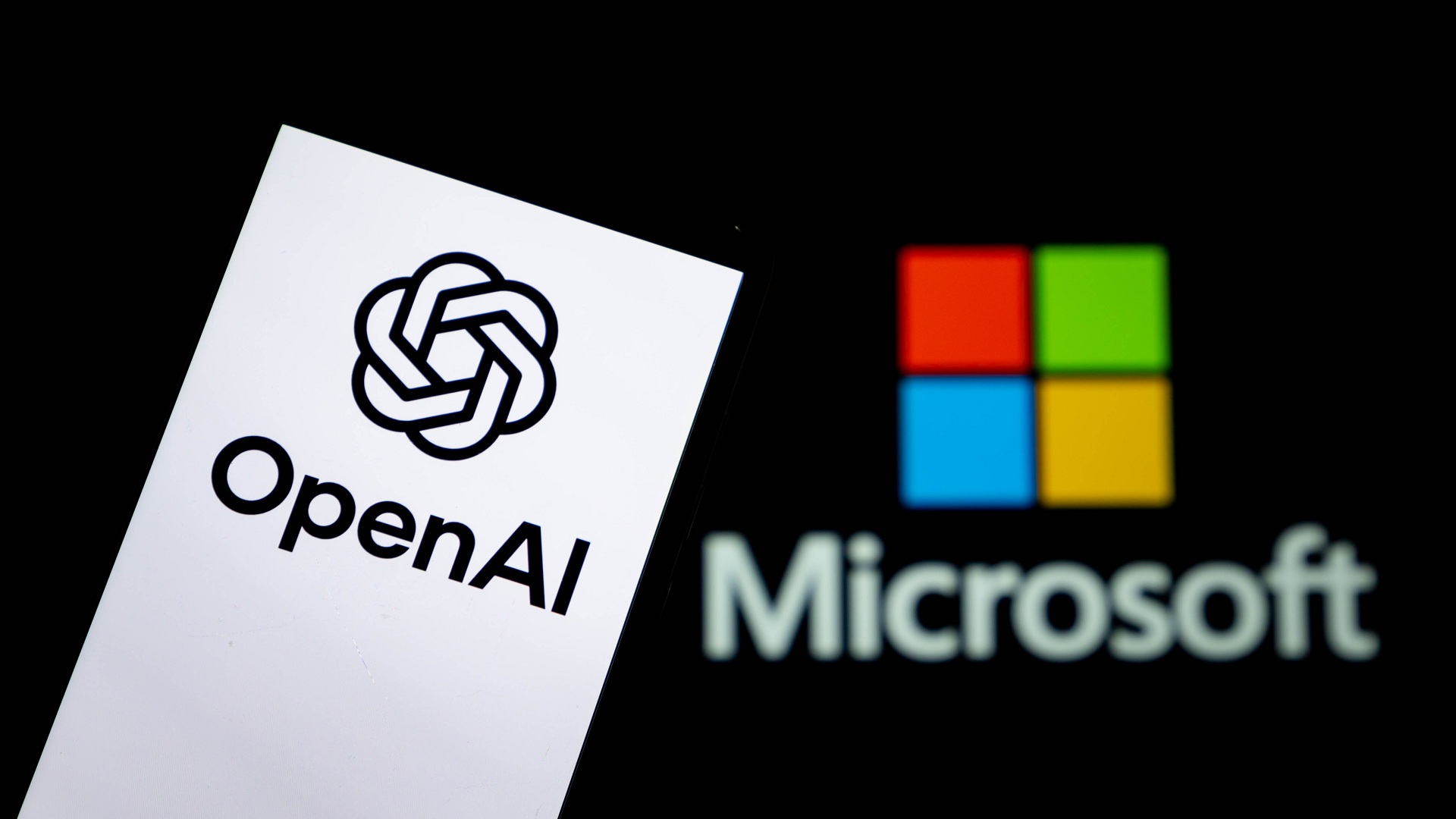 Microsoft and OpenAI reshape $500B AI partnership deal