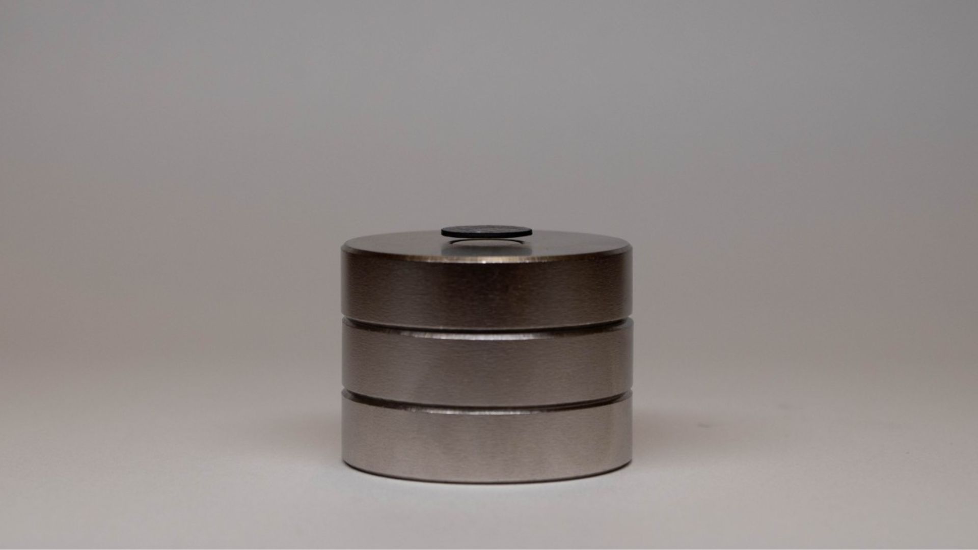 Japan achieves near-frictionless levitation on macroscopic rotor