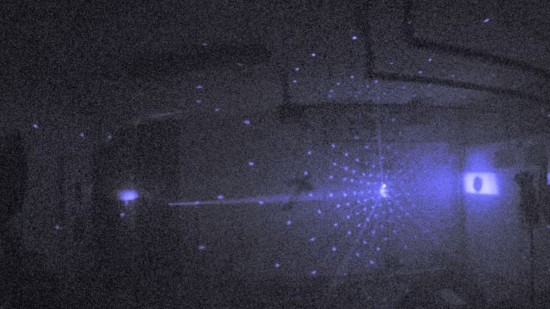 YouTuber builds camera capturing light at 2 billion frames per second