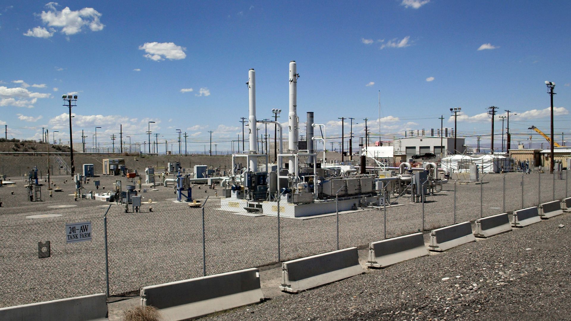 Mỹ sẽ biến chất thải hạt nhân thành thủy tinh tại khu vực ô nhiễm Hanford