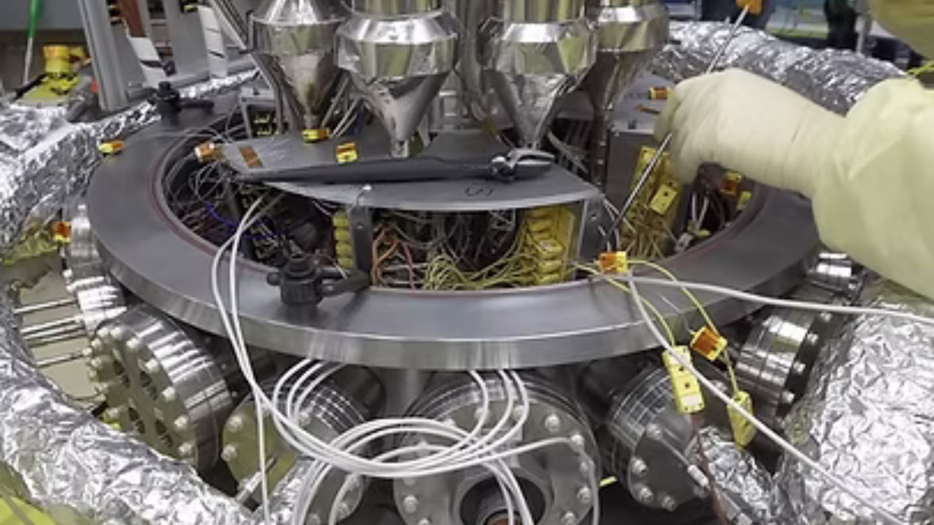 US firms to trial nuclear reactor aboard satellite for space travel
