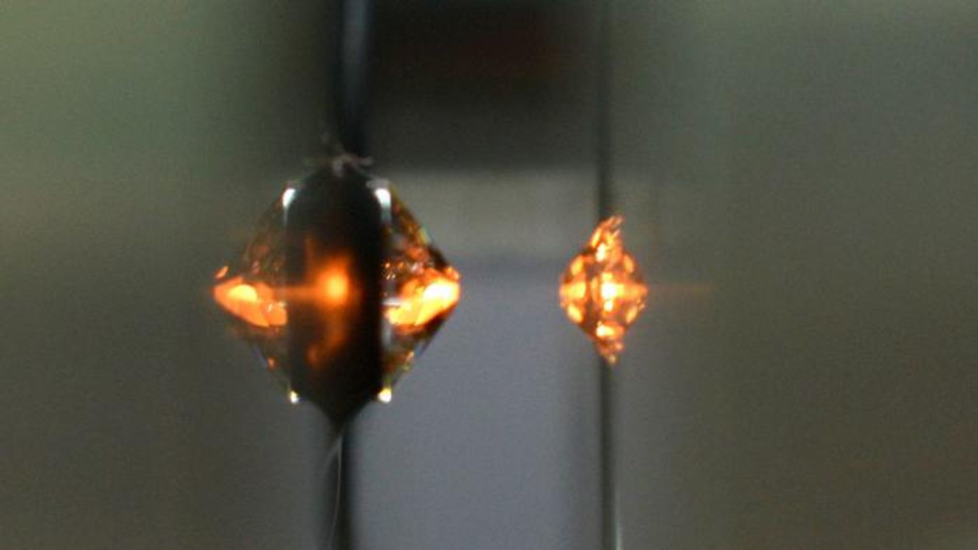 Các nhà khoa học công bố Ice XXI, một loại băng cực kỳ đặc biệt có thể hình thành ở nhiệt độ phòng