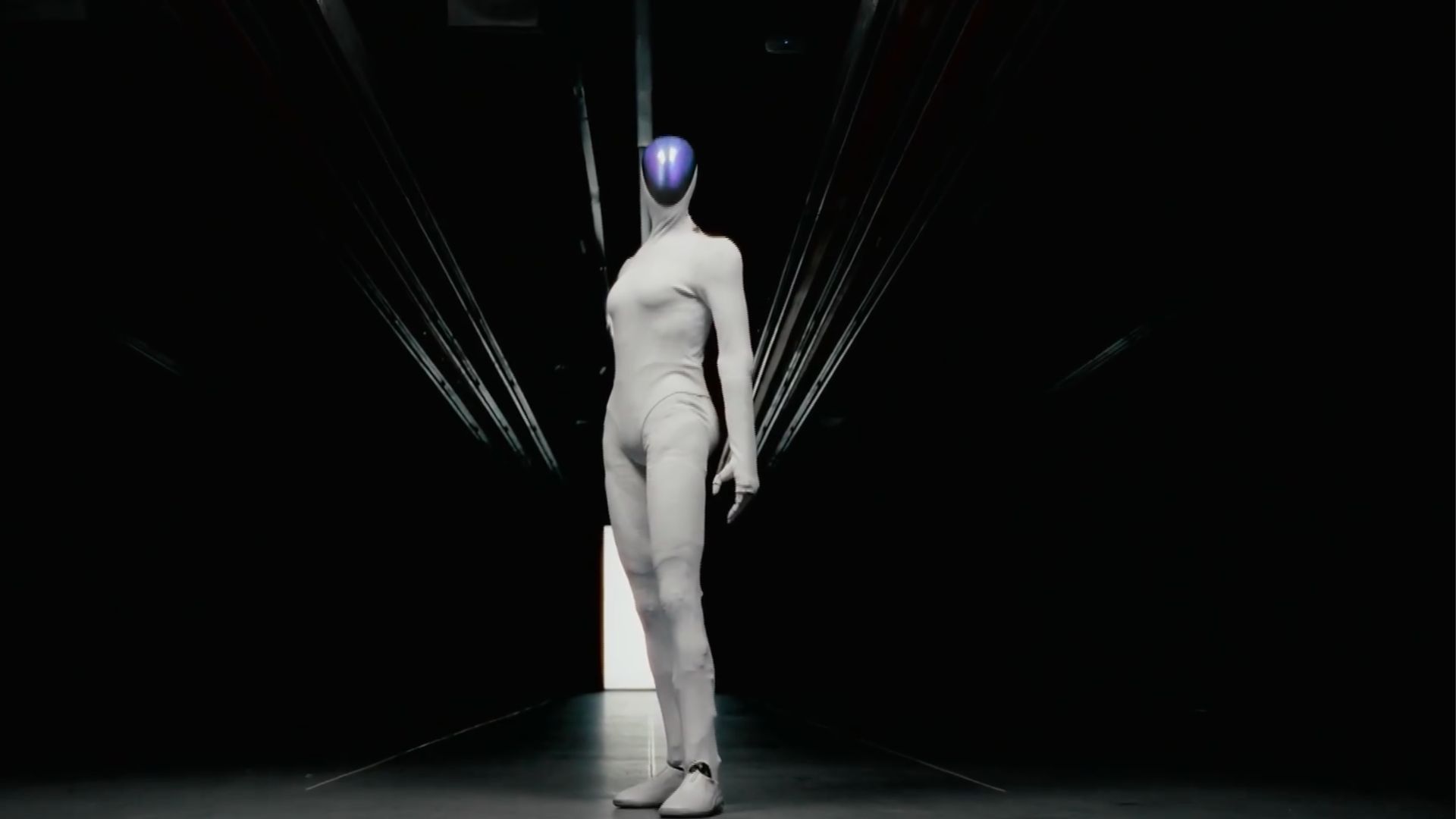 Where China leads and lags in humanoid joint architecture Xpeng’s new IRON robot walks and talks like a human.