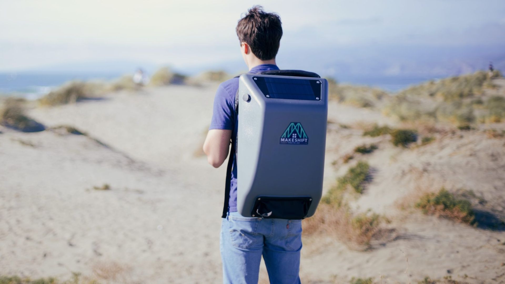 Makeshift Traveler helps unhoused people charge phones and rest