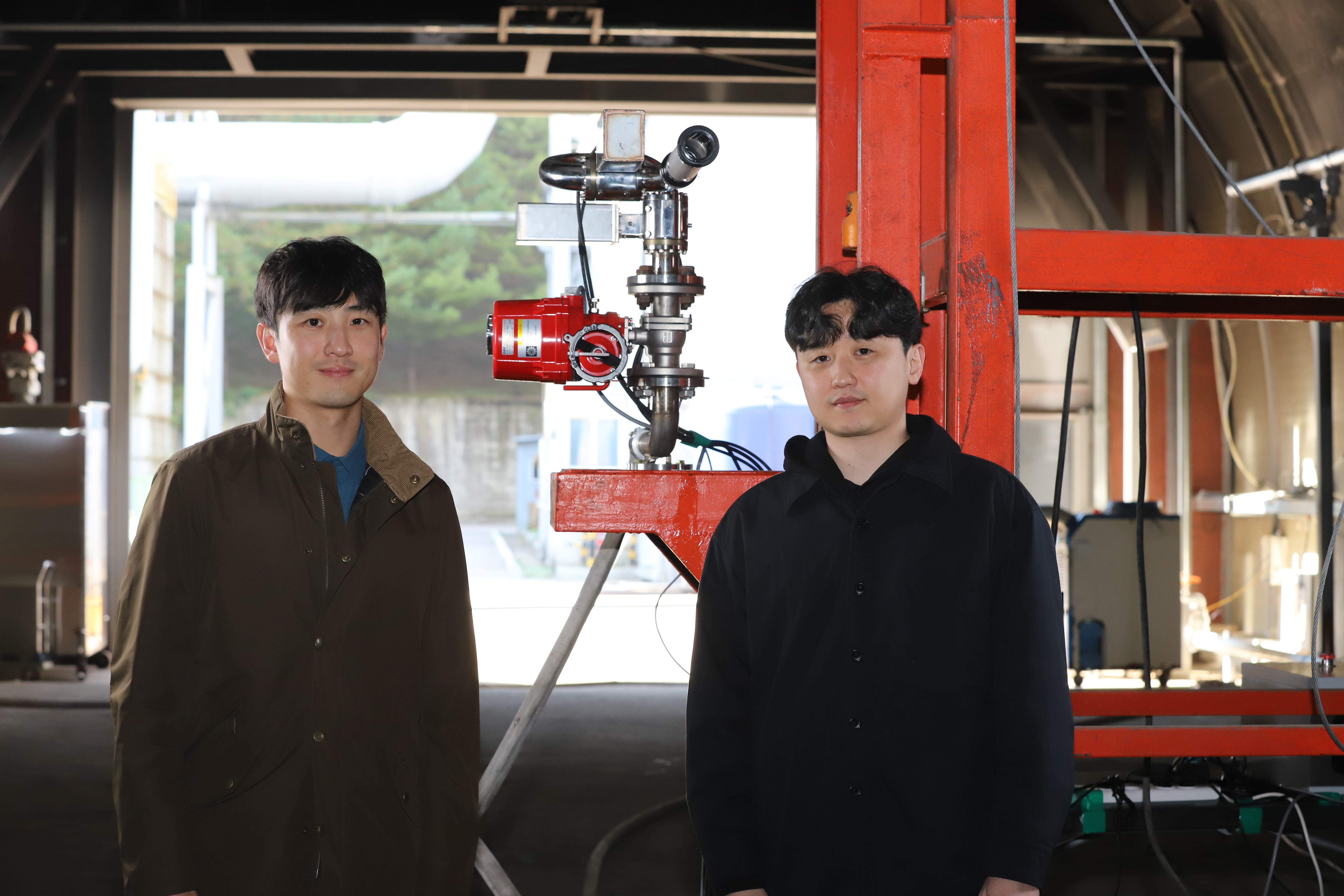 World's first AI firefighting system extinguishes oil fires on ships