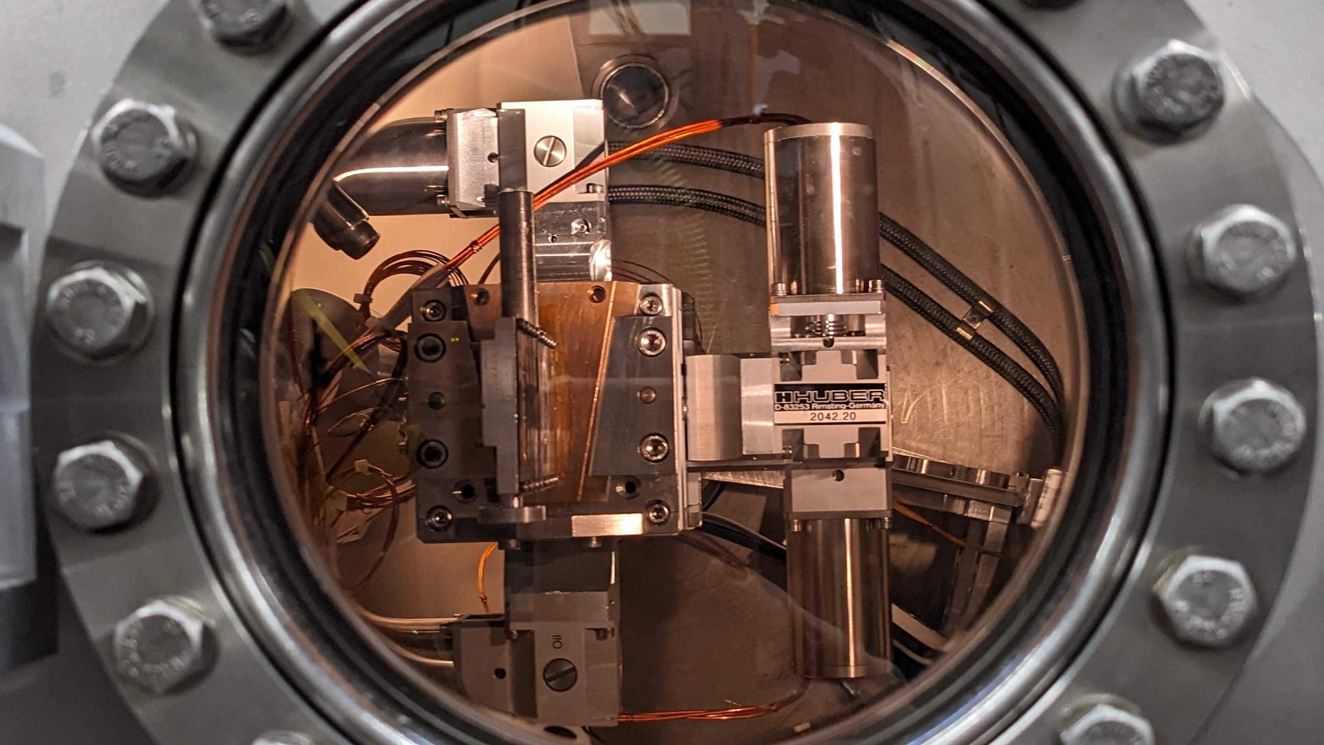 Scientists could swap platinum with peat-based catalyst in fuel cells to boost performance