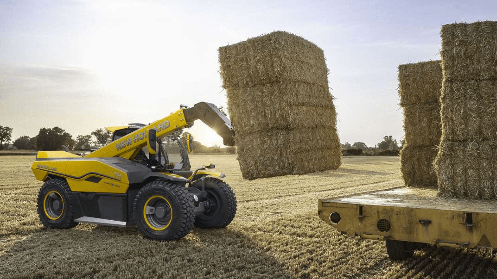 Methane-powered telehandler turns farm waste into fuel for long battery shifts