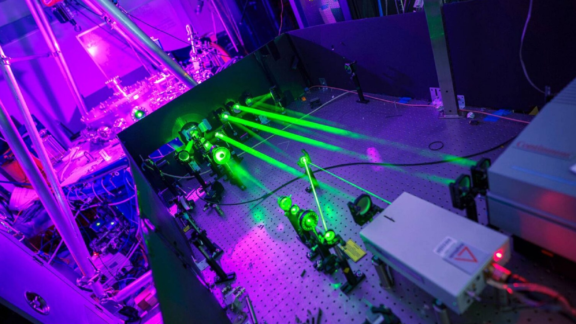 Các cảm biến dựa trên kim cương có thể giúp mở khóa các lò phản ứng nhiệt hạch an toàn hơn